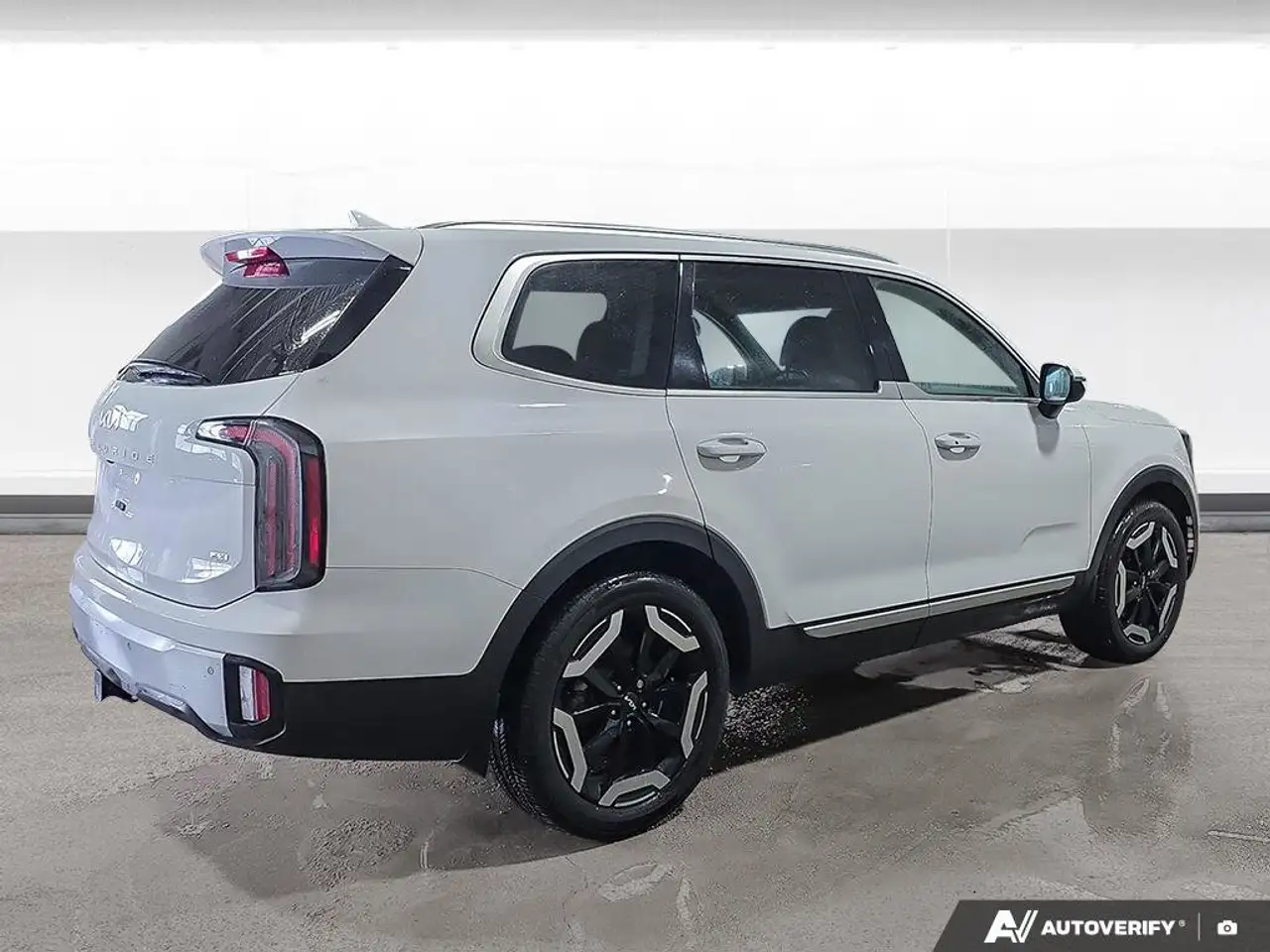Kia Telluride снимка Kia Telluride