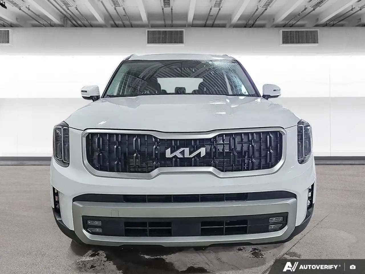 Kia Telluride снимка Kia Telluride