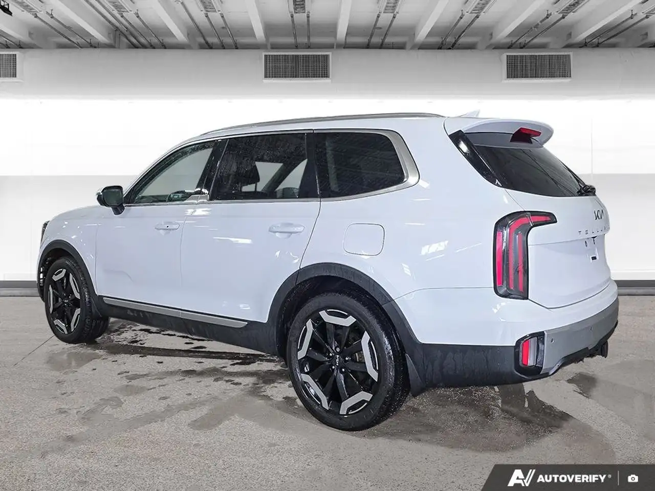 Kia Telluride снимка Kia Telluride