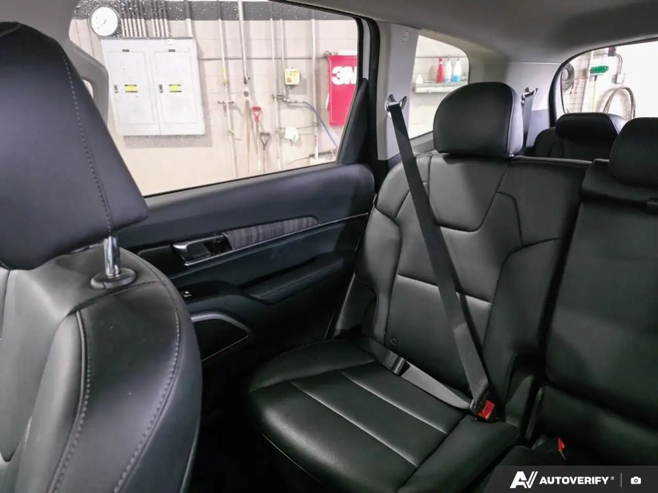 Kia Telluride снимка Kia Telluride