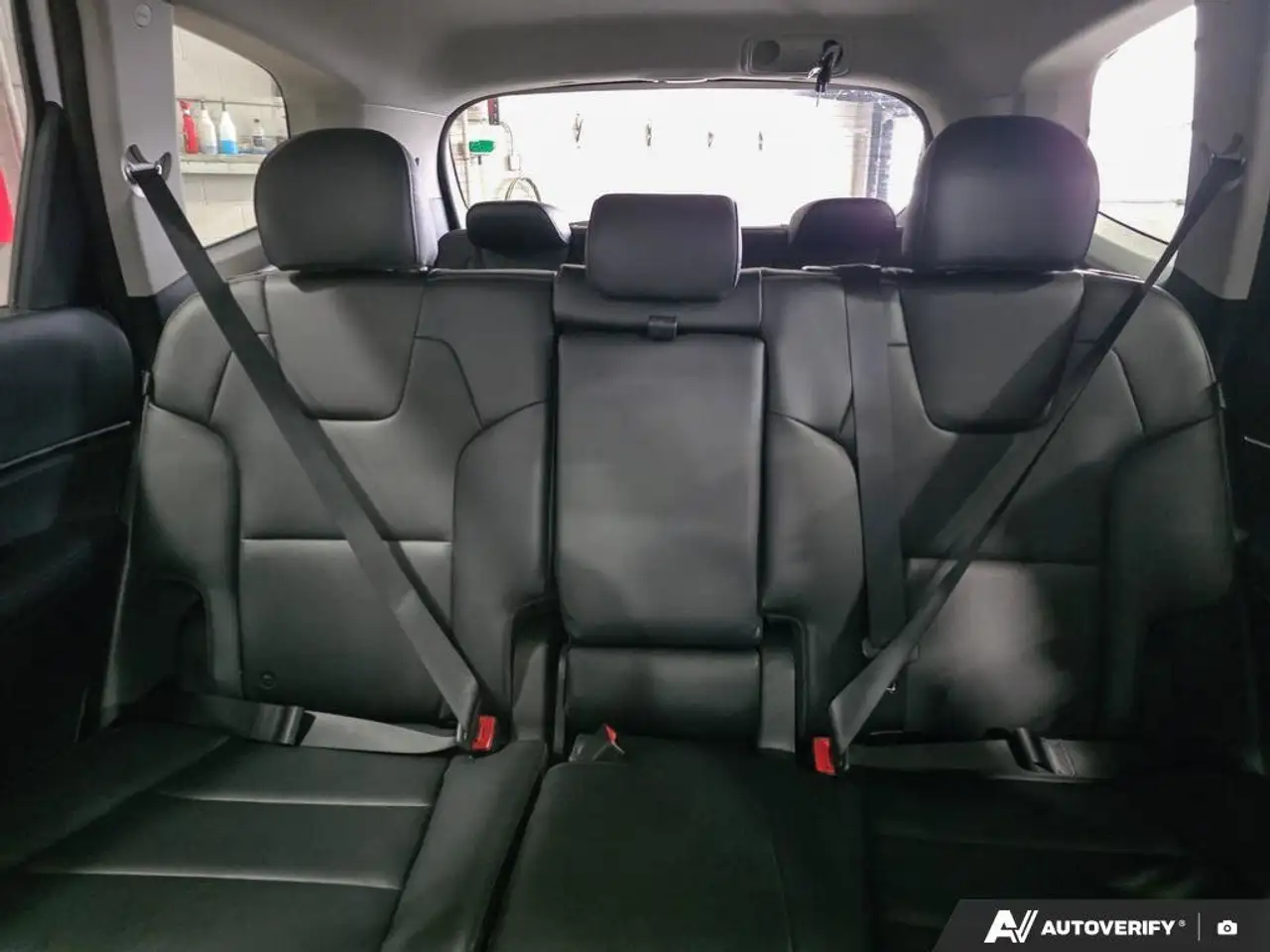 Kia Telluride снимка Kia Telluride
