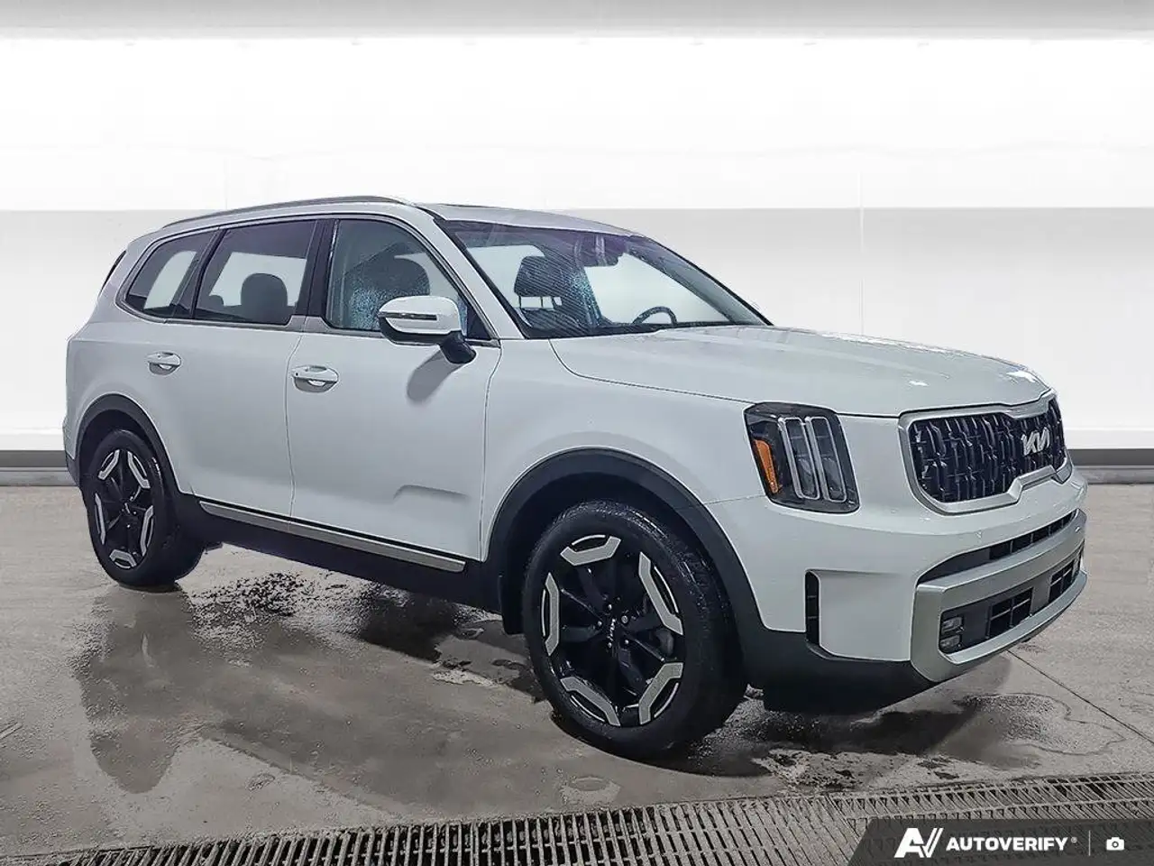 Kia Telluride снимка Kia Telluride