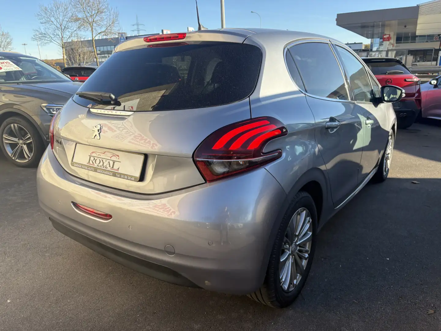 Peugeot 208 1.2 110CV ALLURE Gris - 2