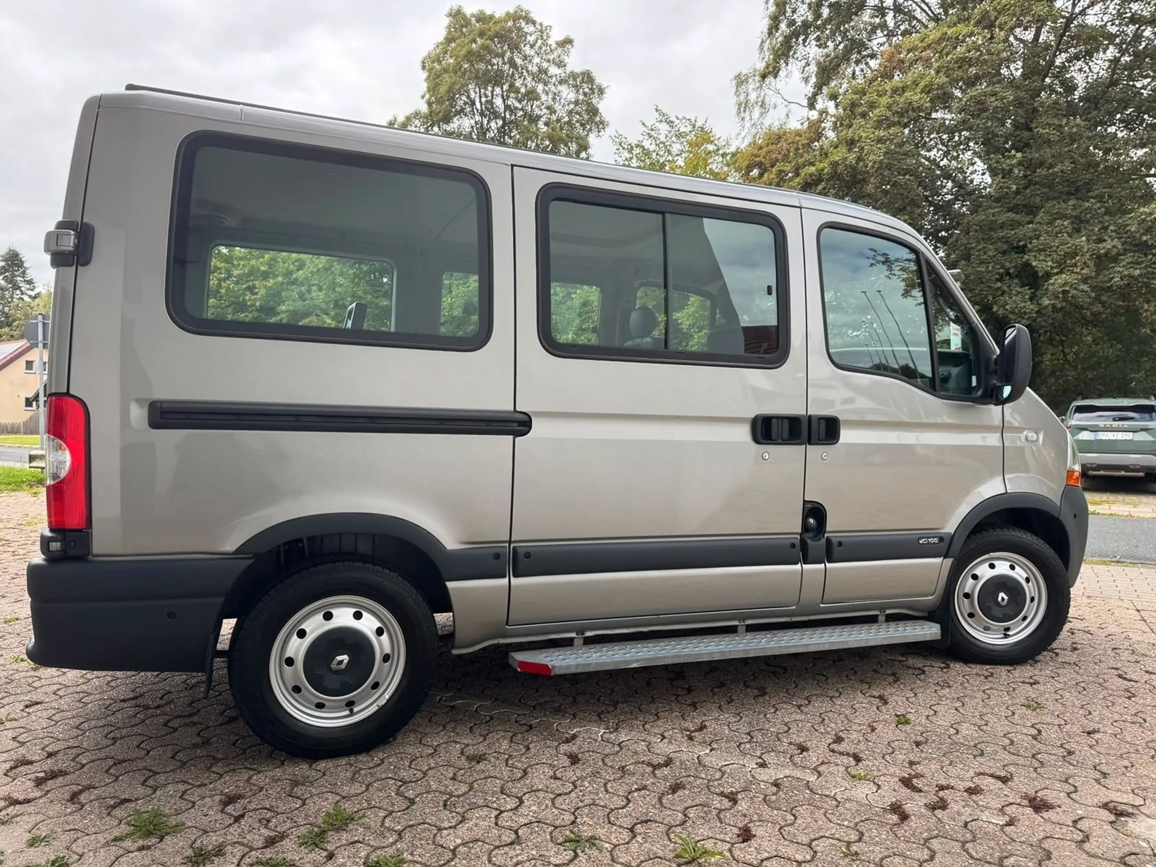 Renault Master 2.5 dCi Rollstuhlrampe PDC Klima Standhzg — photo 7