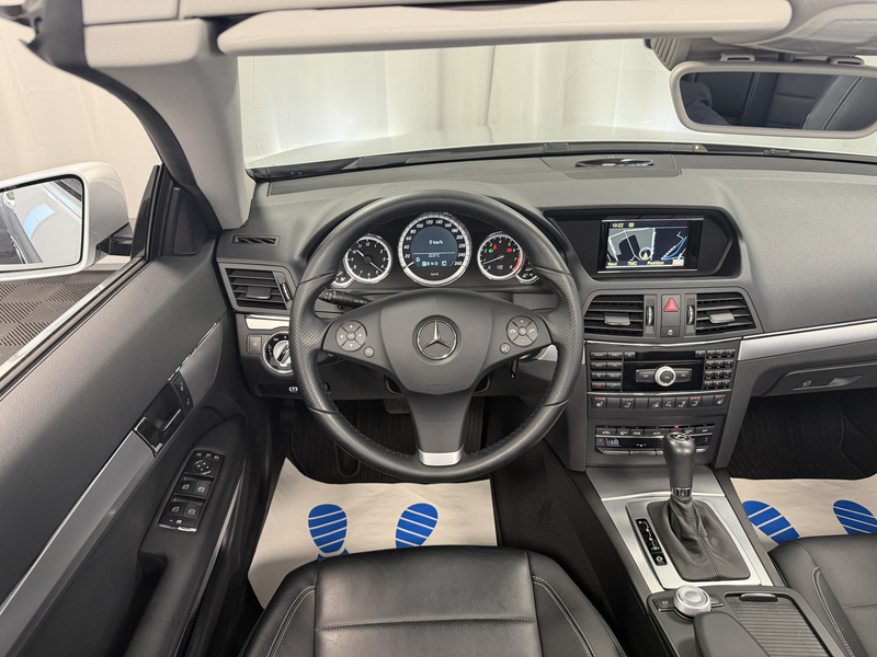 Mercedes-Benz E 200 CGI Cabrio Aut. Airscarf Bi-Xenon Navi PDC — photo 15