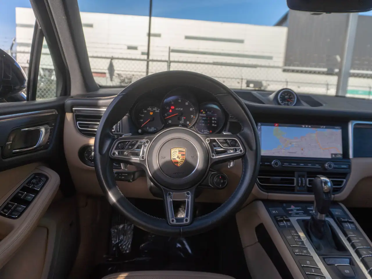 Porsche Macan снимка Porsche Macan