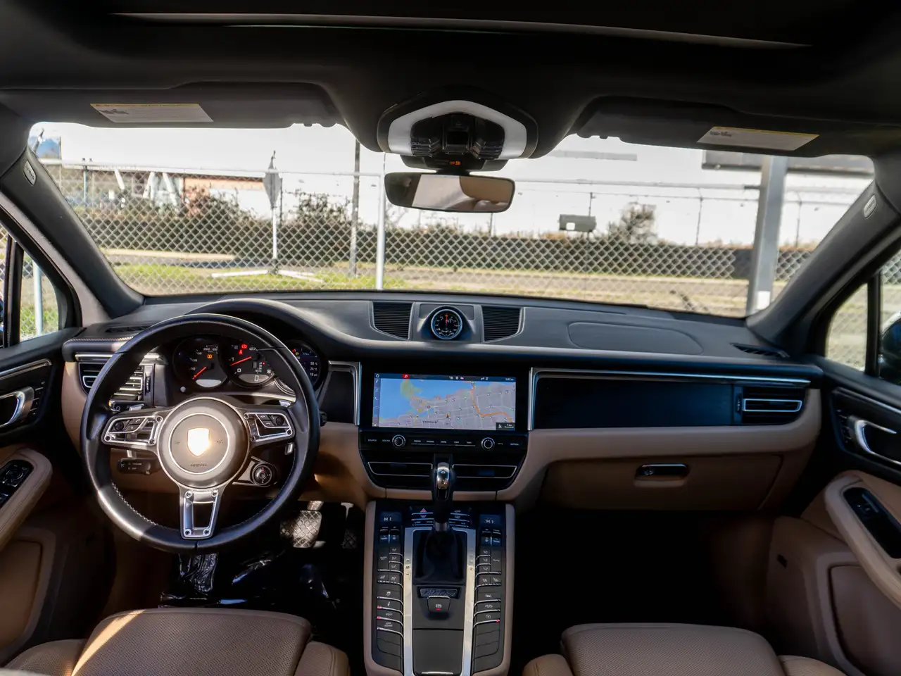 Porsche Macan снимка Porsche Macan