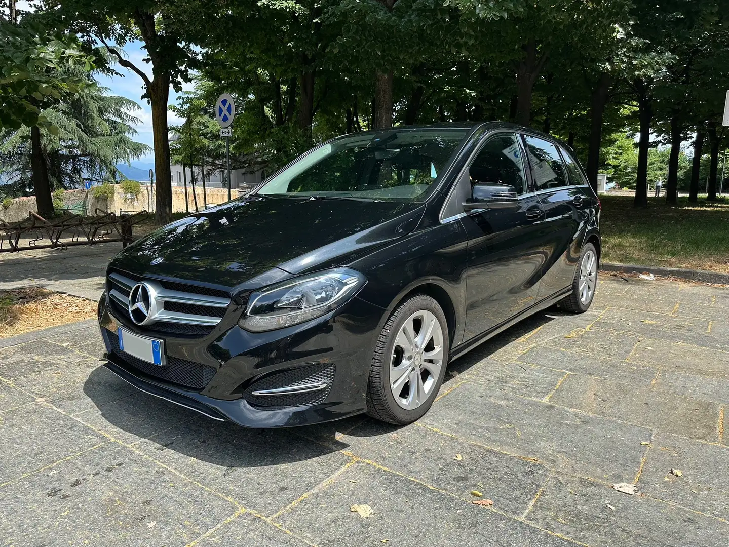 Mercedes-Benz B 180 B 180 d Sport FL E6 Prezzo PROMO Nero - 1