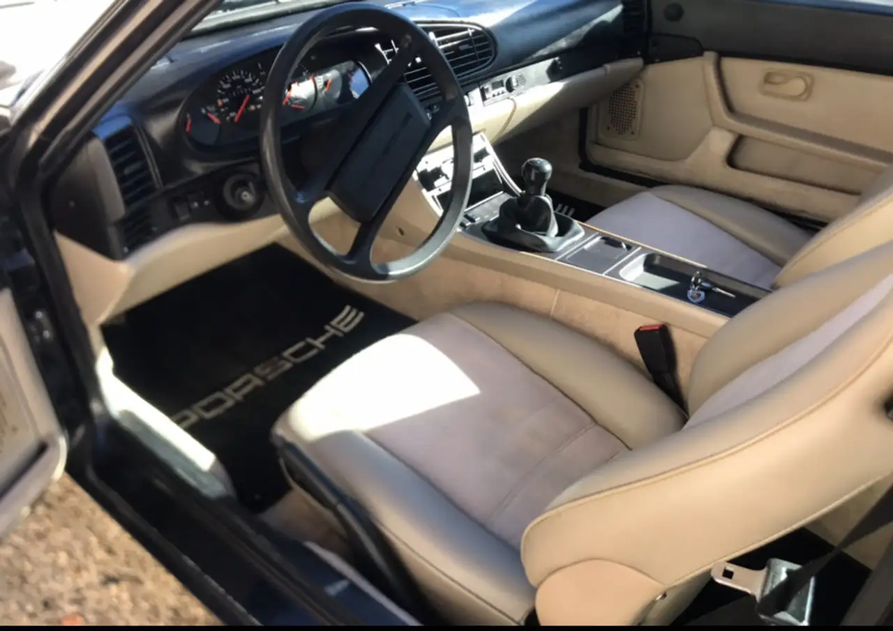 Porsche 944 Coupe 2.5, foto 3