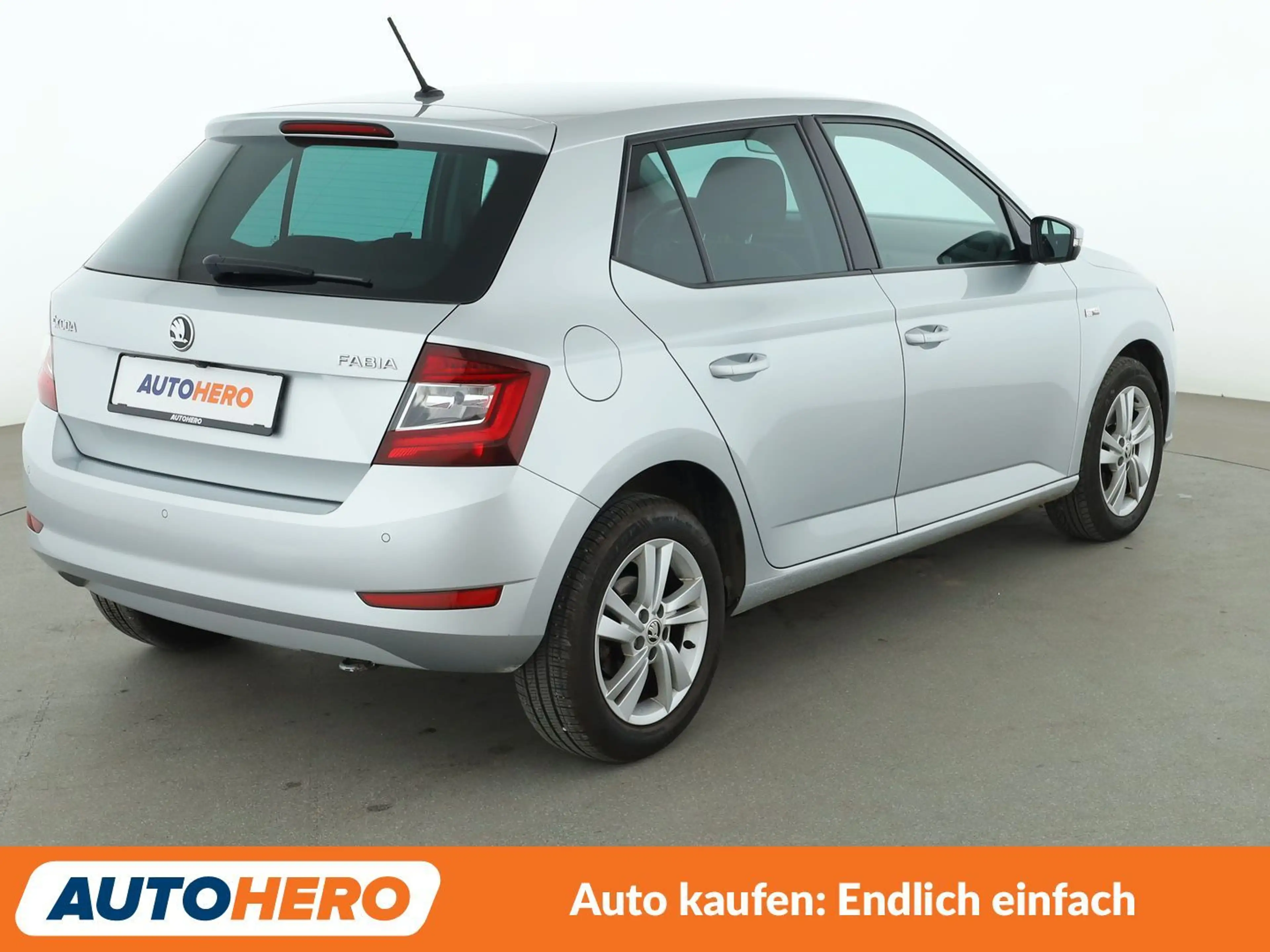 Skoda Fabia 1.0 TSI Style Aut*TEMPO*CAM*PDC*SHZ*KLIMA* — photo 6
