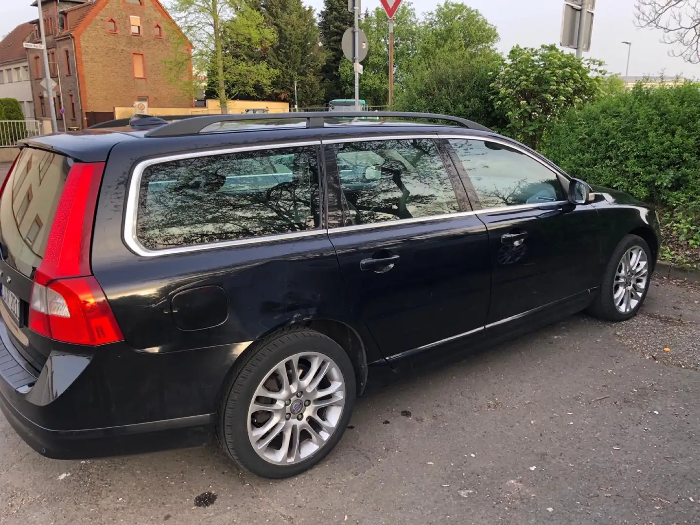 Volvo V70 3.2 Aut. Kinetic Noir - 2