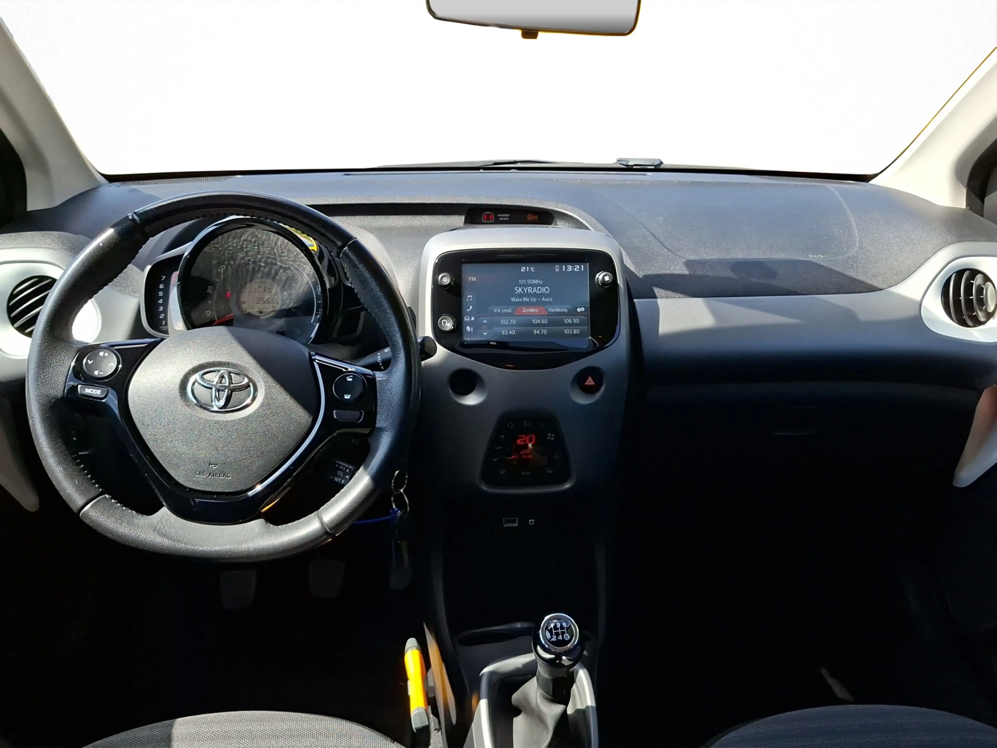 Toyota Aygo 1.0 VVT-i x-joy | BTW voertuig | Dealer onderhoude — photo 3