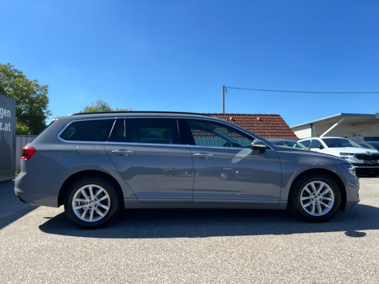 Volkswagen Passat Variant Business 2,0 TDI | AHK Grau - 2