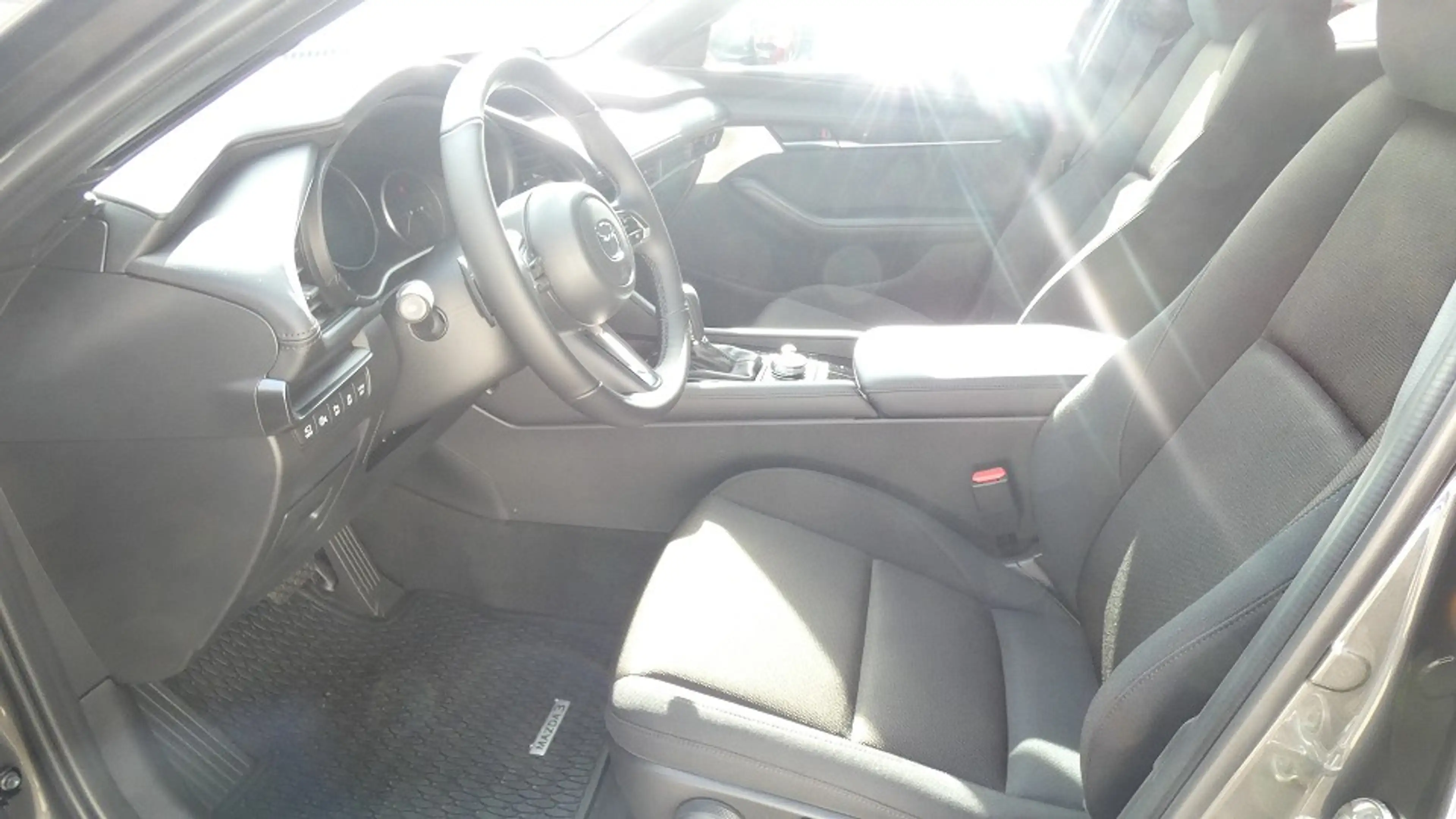 Mazda 3 2.5L e-SKYACTIV G 140ps 6AT FWD Exclusive-Line — photo 10