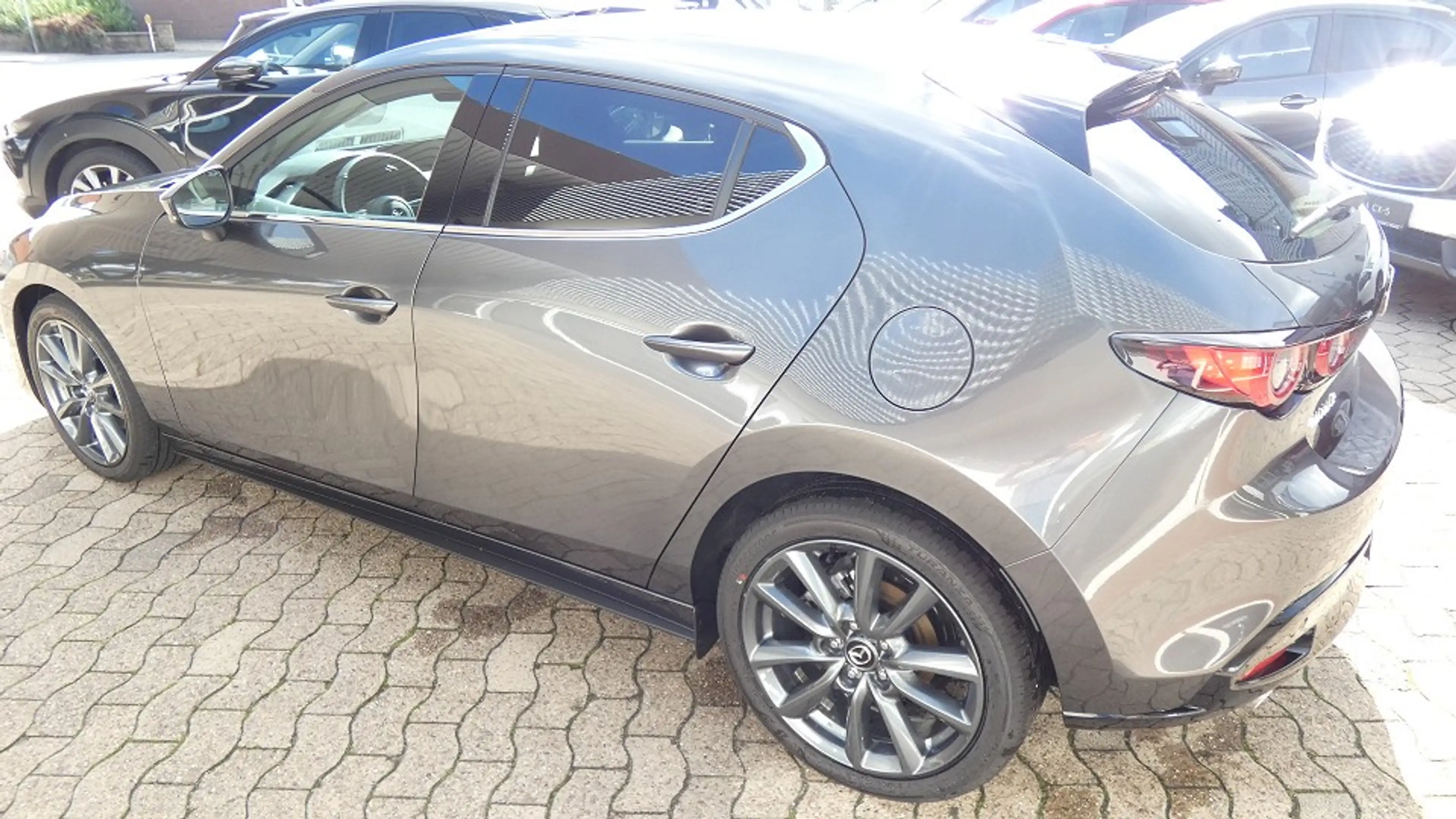 Mazda 3 2.5L e-SKYACTIV G 140ps 6AT FWD Exclusive-Line — photo 7