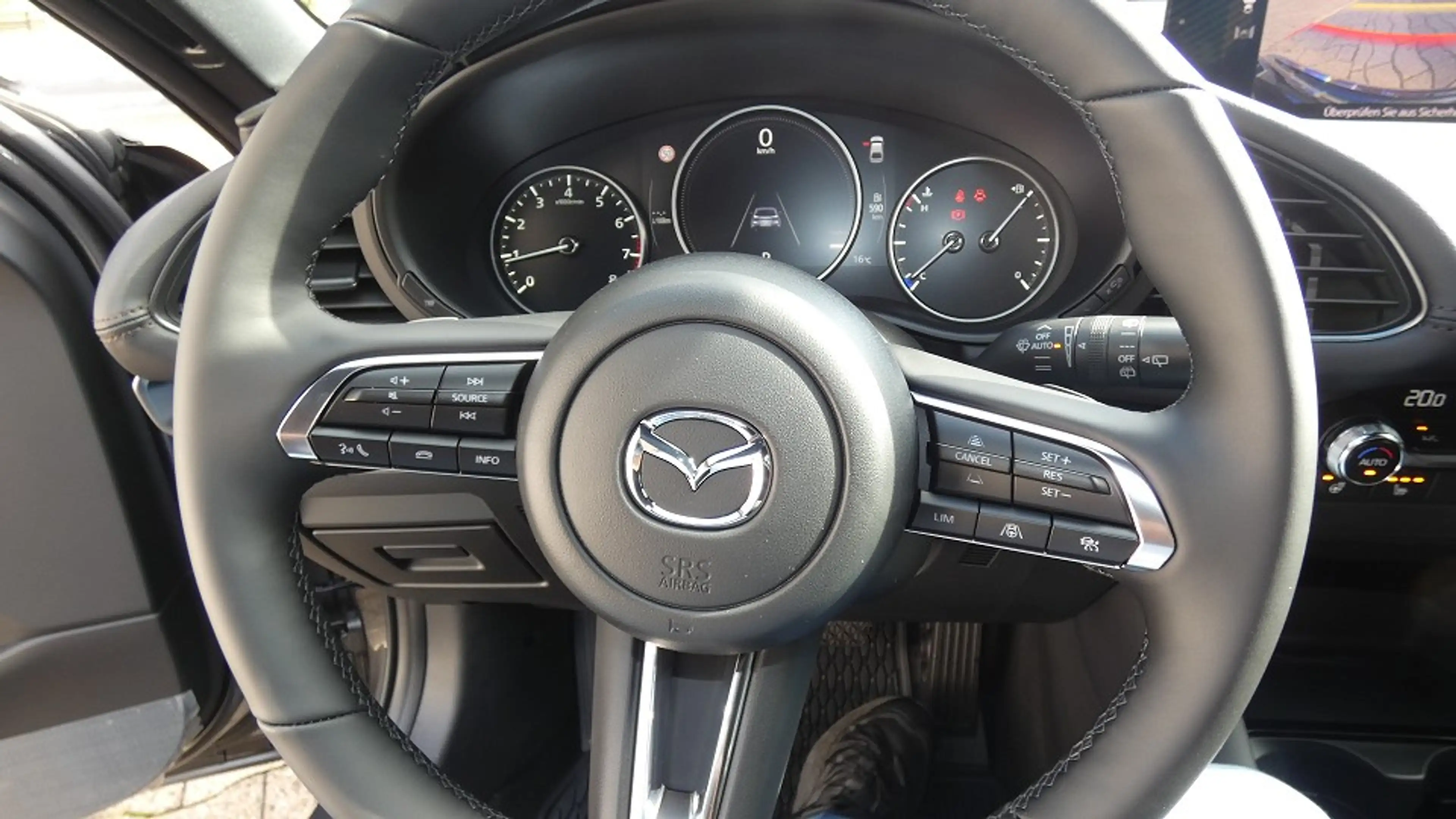 Mazda 3 2.5L e-SKYACTIV G 140ps 6AT FWD Exclusive-Line — photo 9