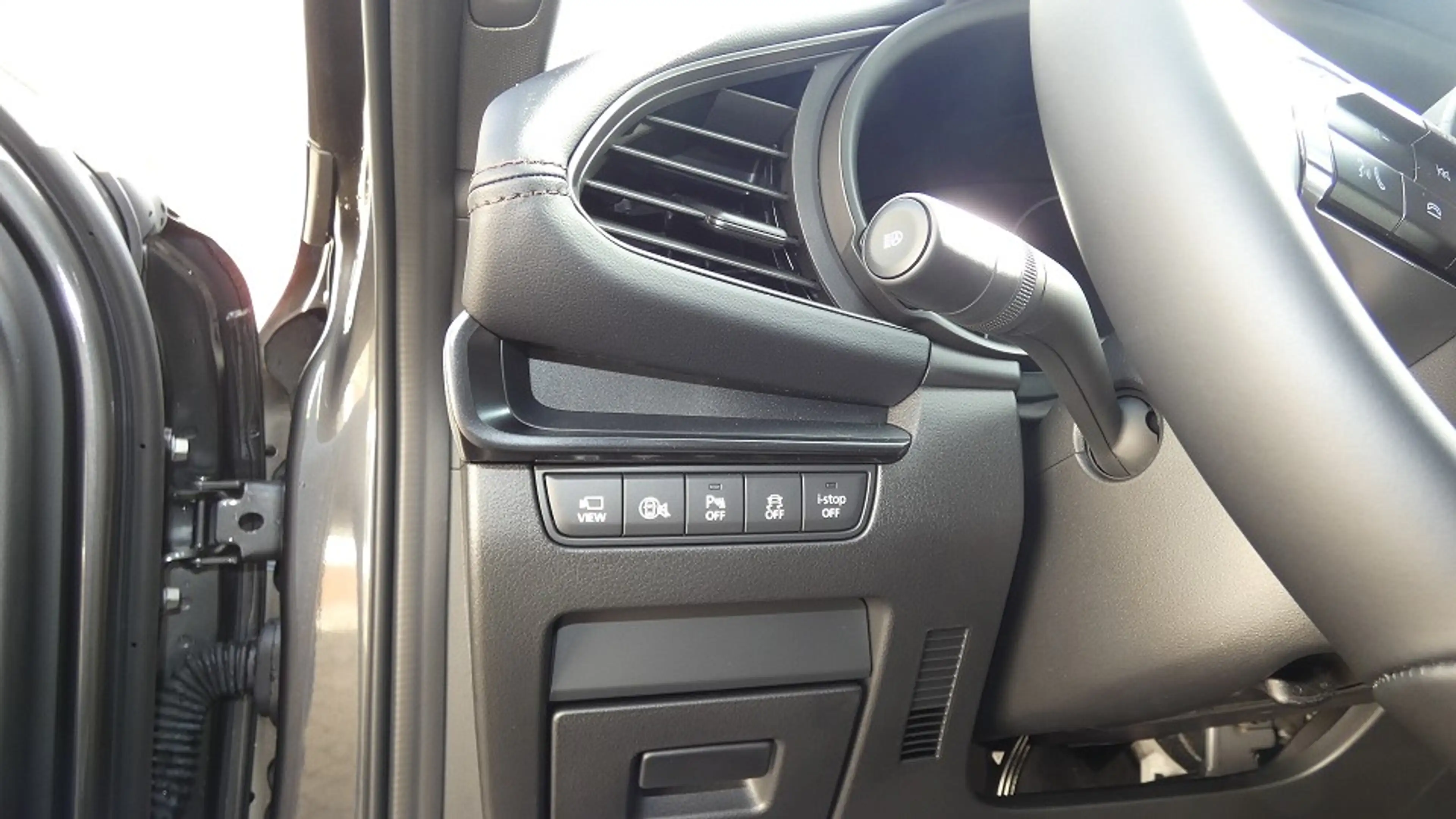 Mazda 3 2.5L e-SKYACTIV G 140ps 6AT FWD Exclusive-Line — photo 11