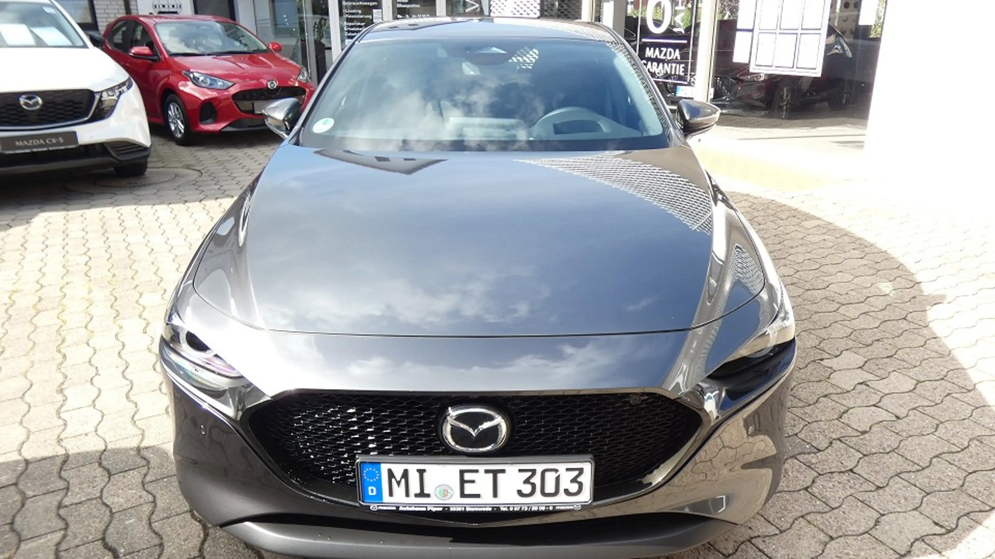 Mazda 3 2.5L e-SKYACTIV G 140ps 6AT FWD Exclusive-Line — photo 2