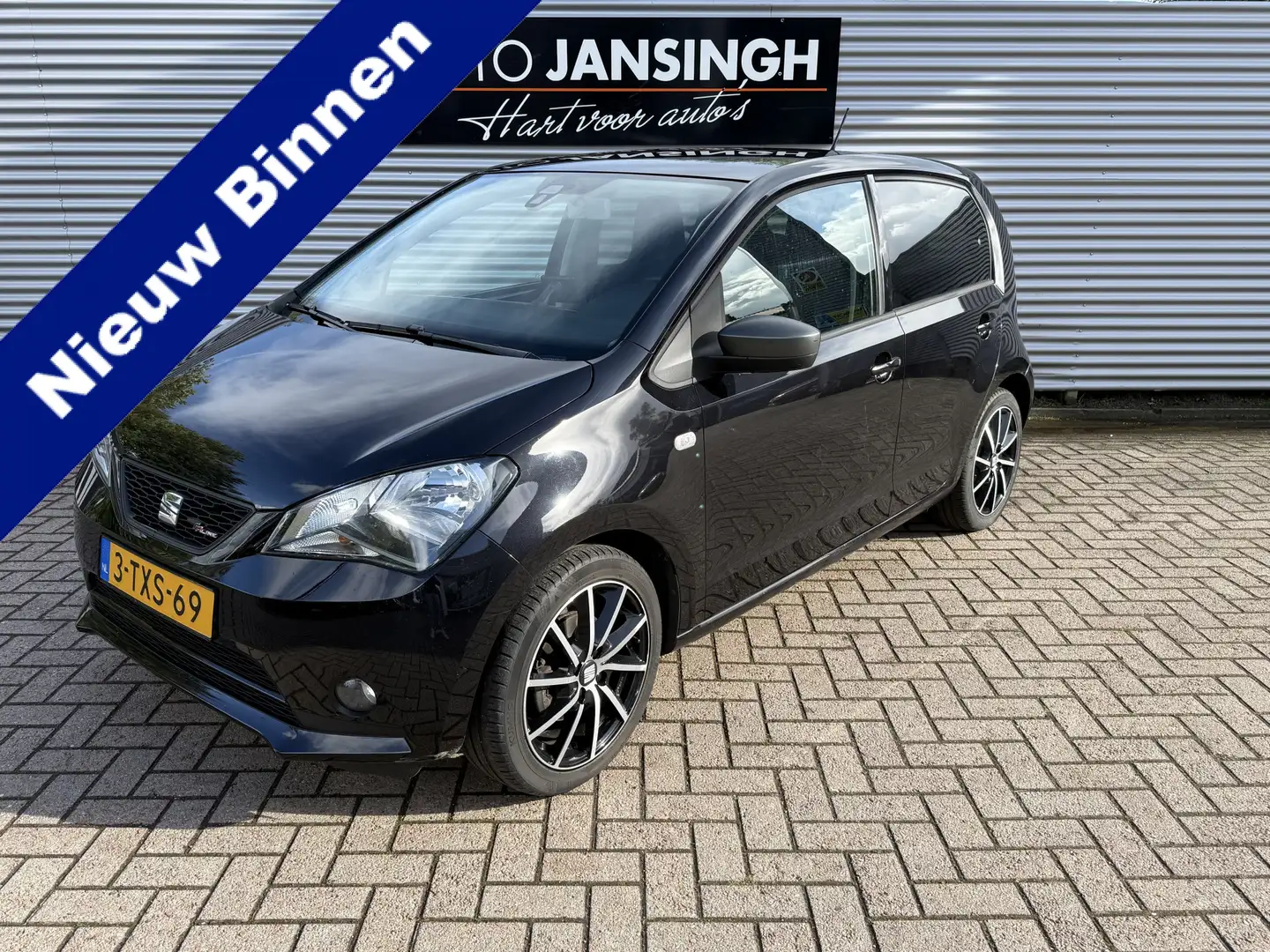 SEAT Mii 1.0 Sport Dynamic | Stoelverwarming | Navigatie | Zwart - 1