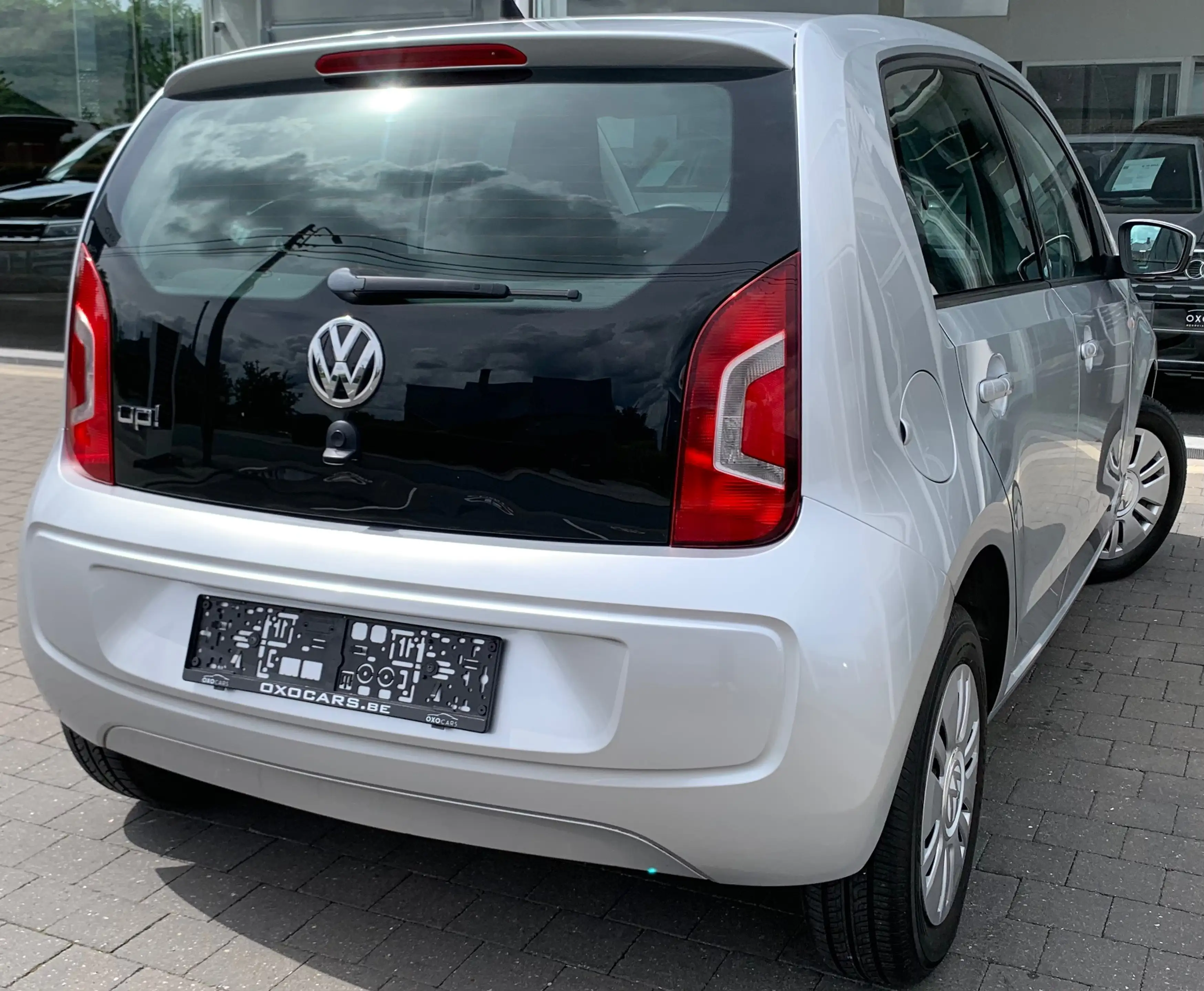 SEAT Mii 1.0i ESSENCE / 5 PORTES / FAIBLE KM / LEZ 2030 / GARANTIE / CARPASS / PRET A IMMATRICULER / — photo 4