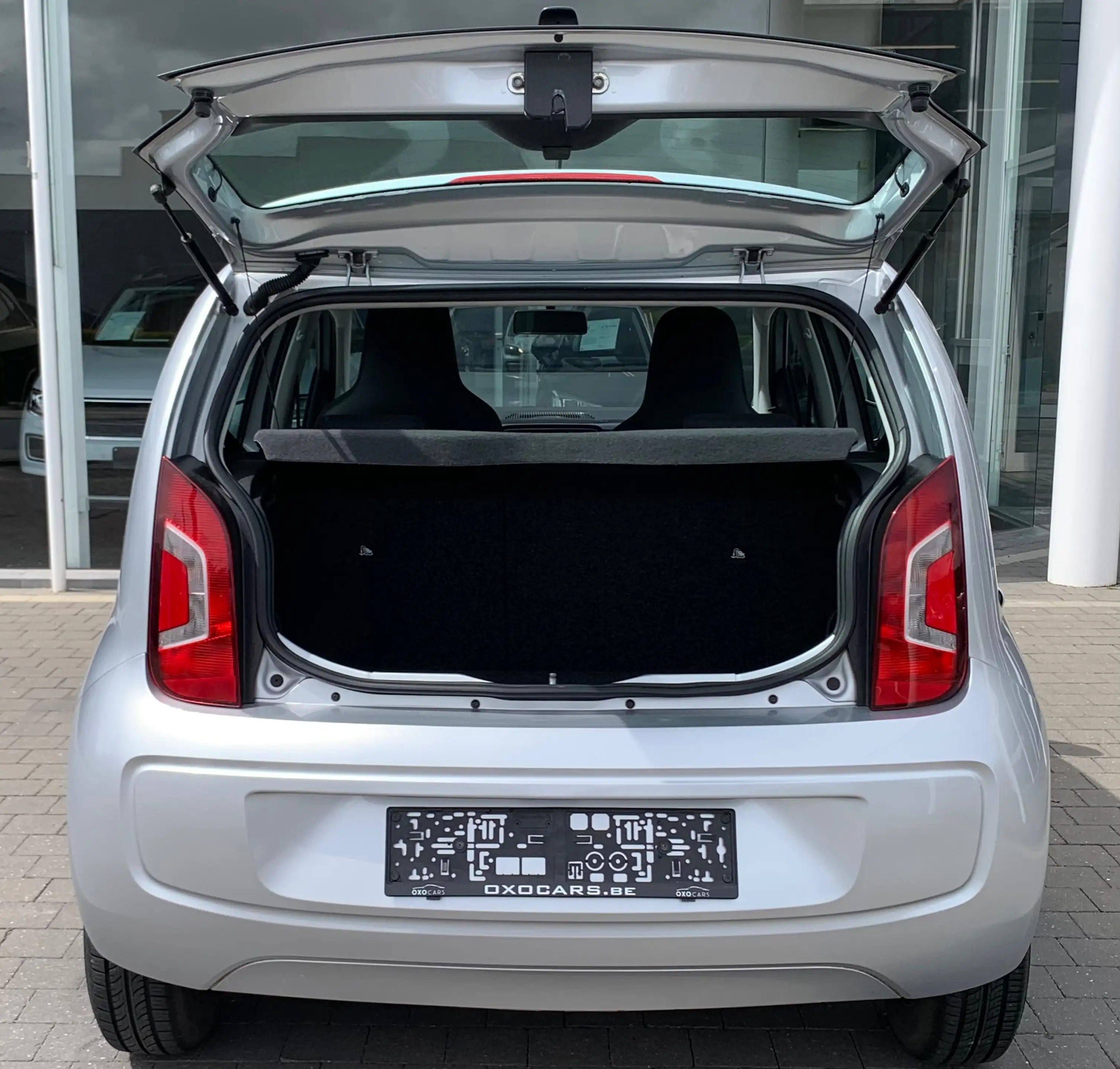 SEAT Mii 1.0i ESSENCE / 5 PORTES / FAIBLE KM / LEZ 2030 / GARANTIE / CARPASS / PRET A IMMATRICULER / — photo 6