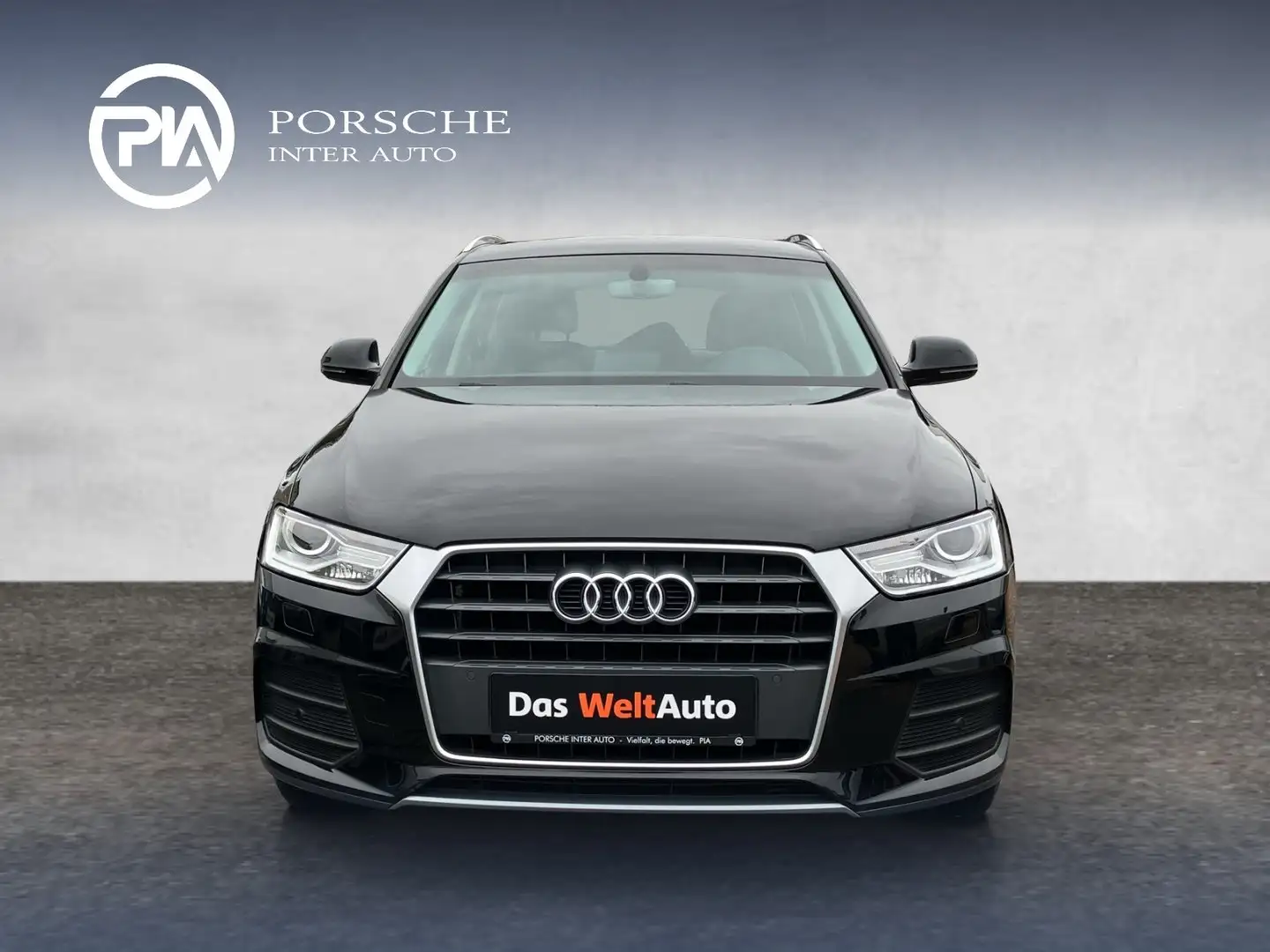 Audi Q3 1.4 TFSI cod ultra design Schwarz - 2