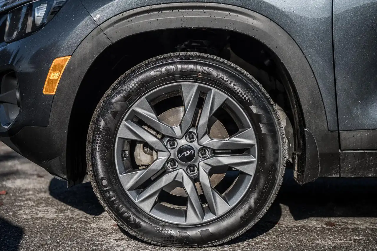 Kia Seltos снимка Kia Seltos