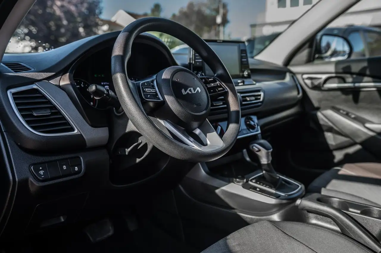 Kia Seltos снимка Kia Seltos
