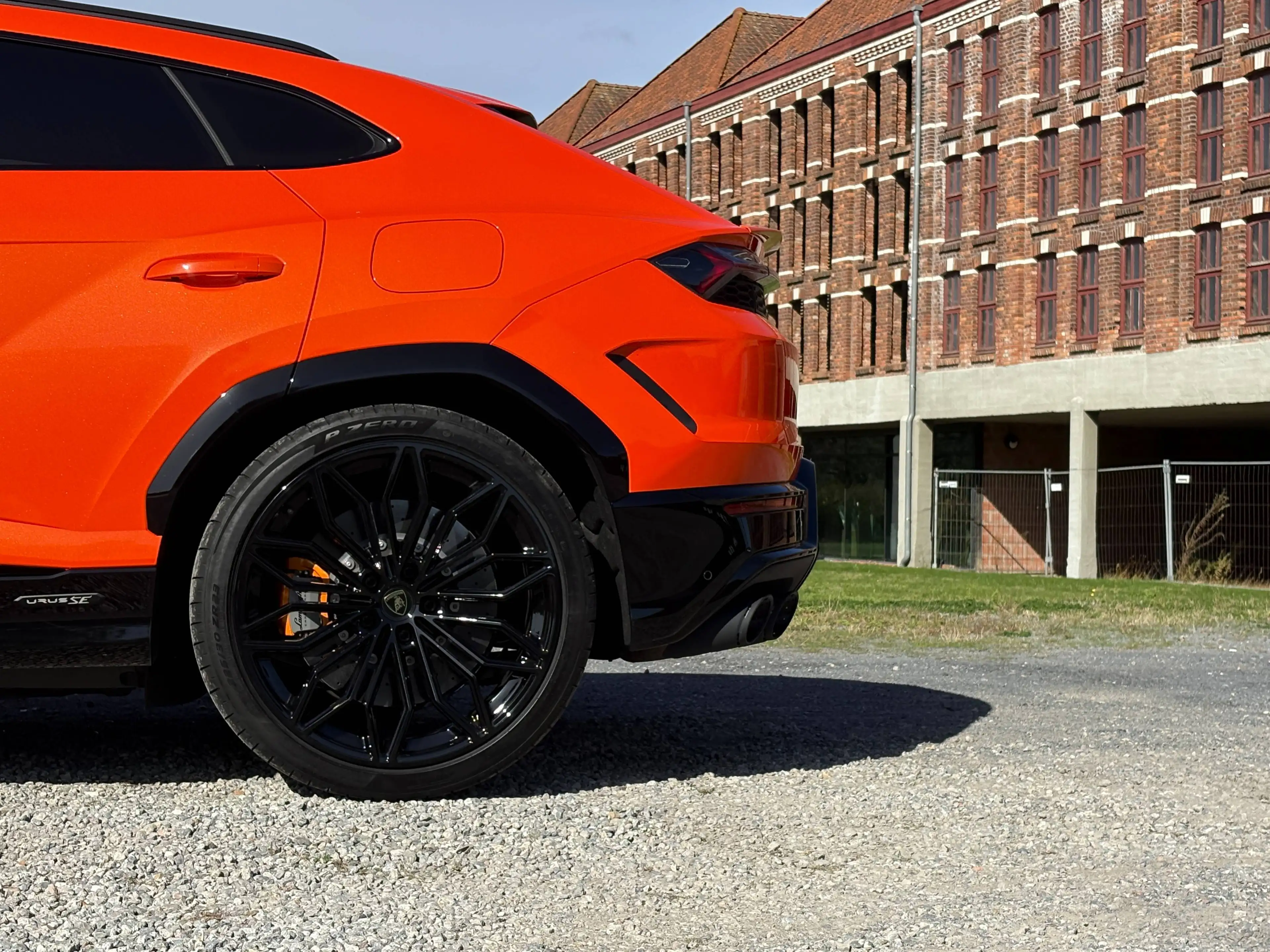 Lamborghini Urus Urus SE PHEV Electrified. Intensified. Unmistakably Lambo — photo 9