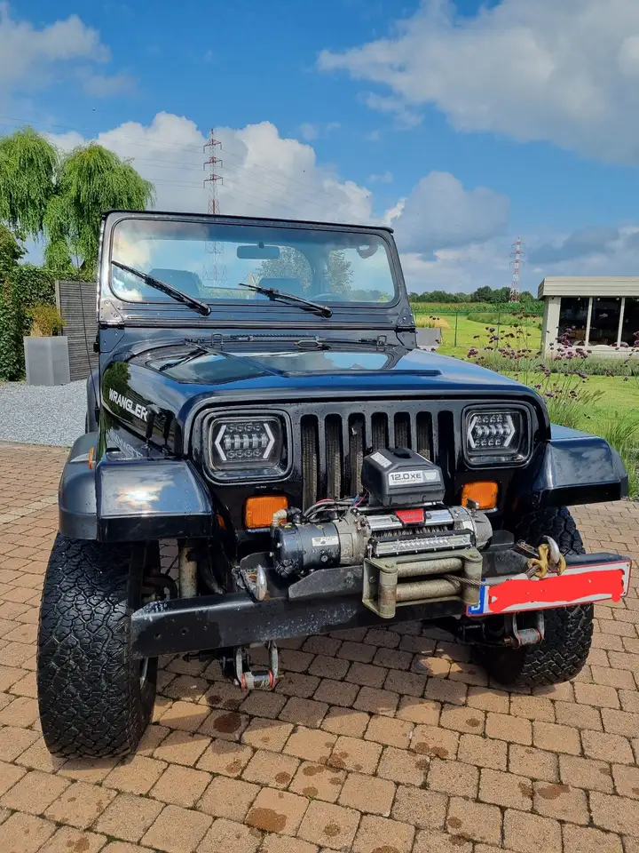 Jeep Wrangler YJ, foto 1