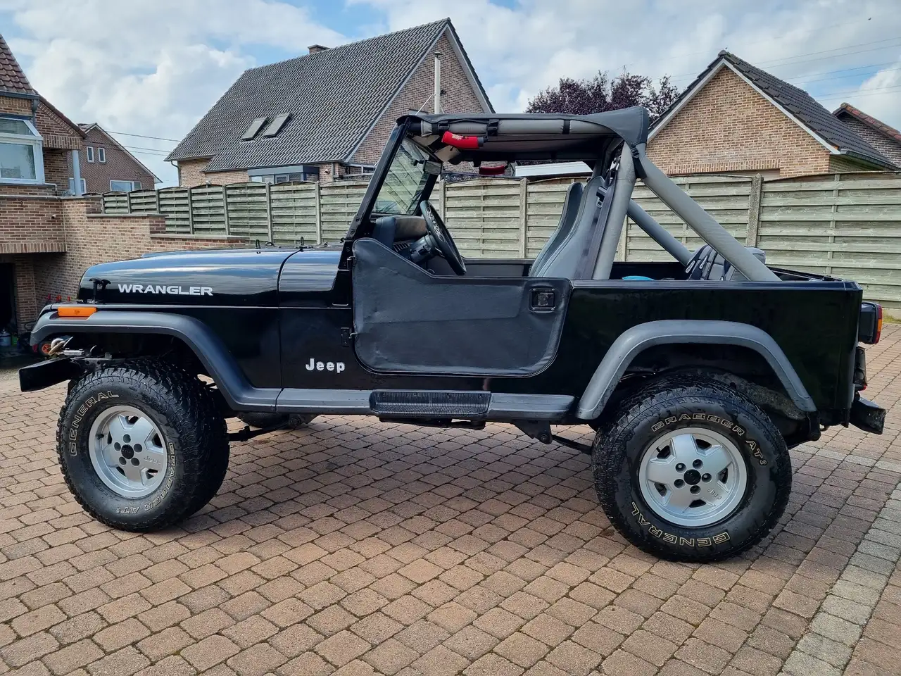 Jeep Wrangler YJ, foto 2