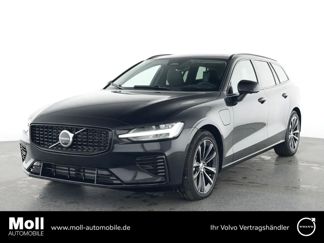Volvo V60 Kombi Plus Dark Recharge Plug-In Hybrid AWD HUD St — миниатюра 1