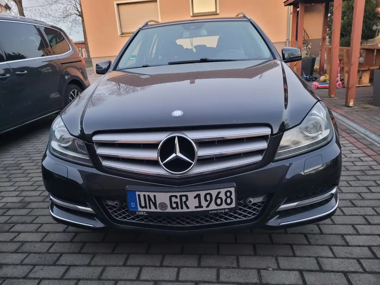 Mercedes-Benz C 220