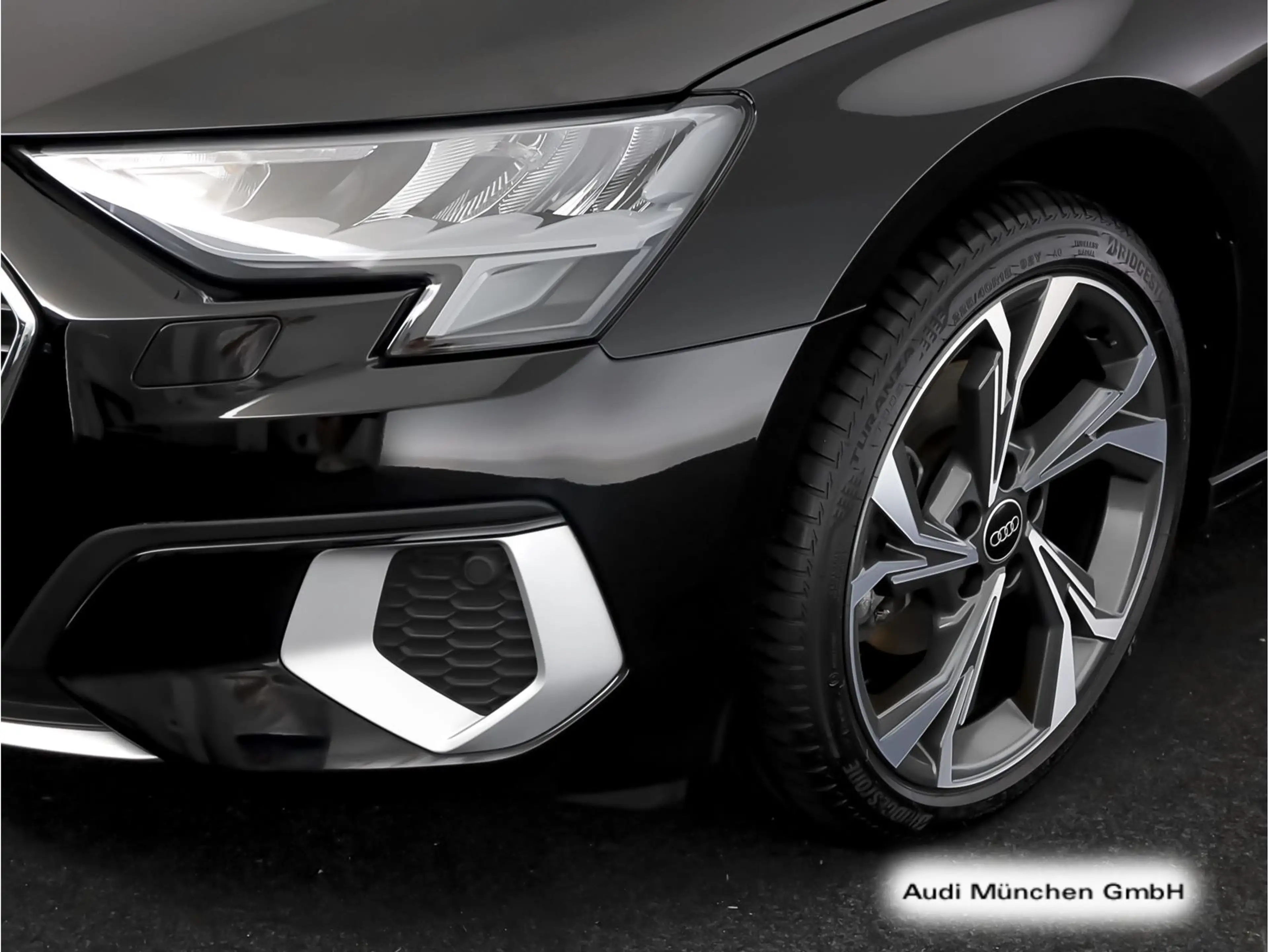 Audi A3 35 TFSI Virtual — photo 12