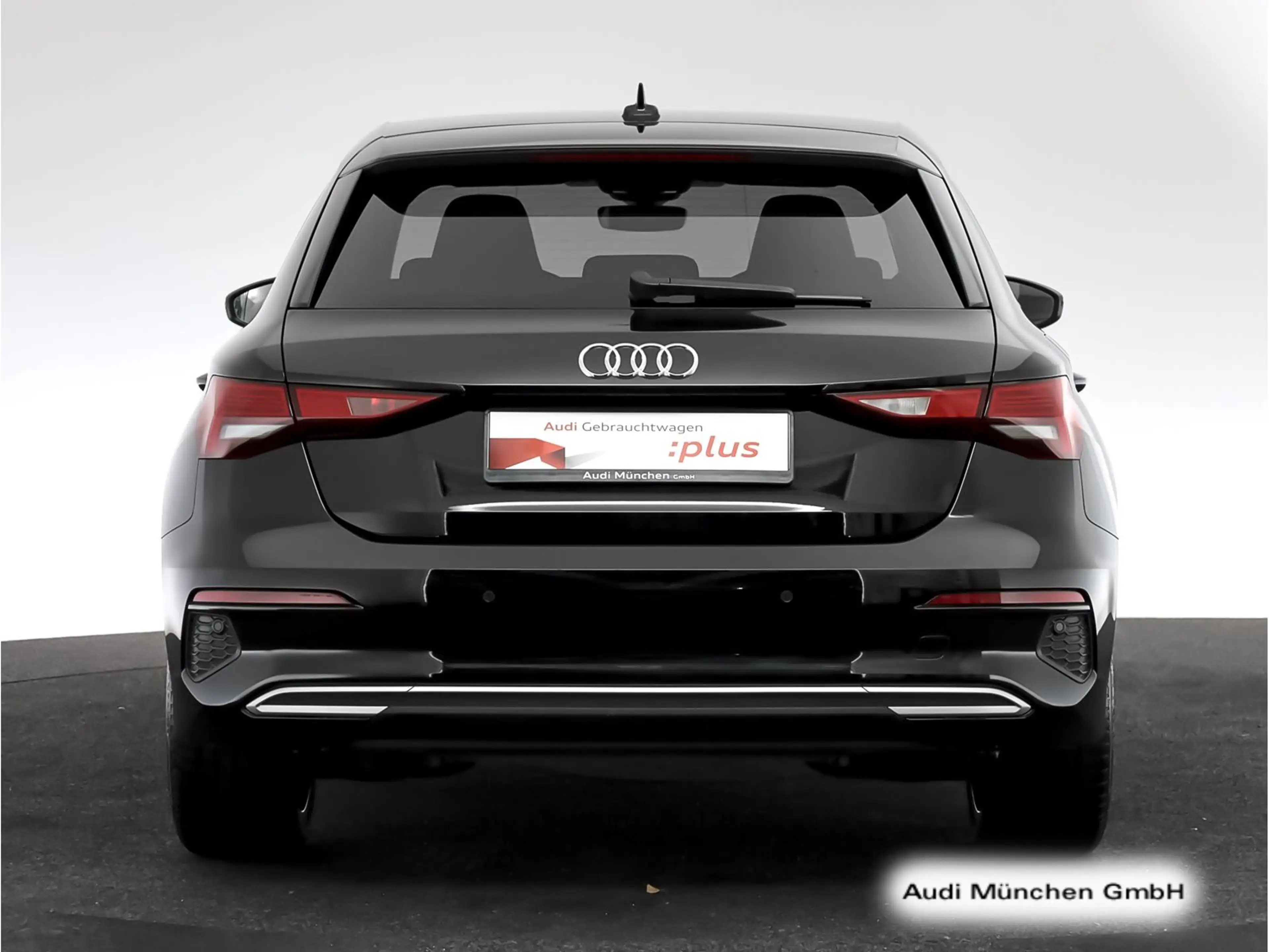 Audi A3 35 TFSI Virtual — photo 9