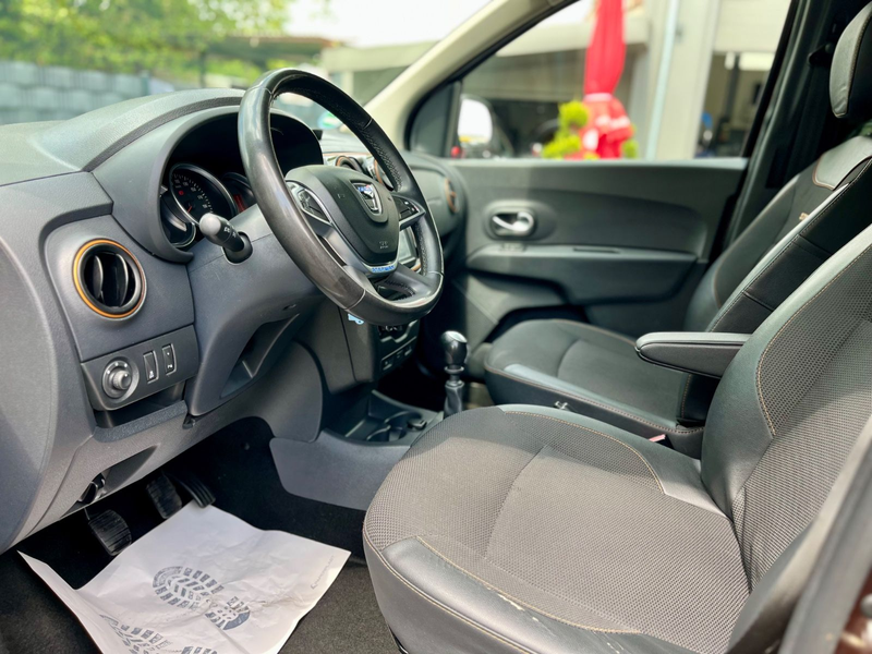 Dacia Lodgy Stepway Celebration Kamer PDC Klima Tüv+IN — photo 11