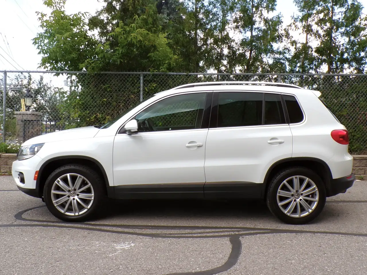 Volkswagen Tiguan снимка Volkswagen Tiguan