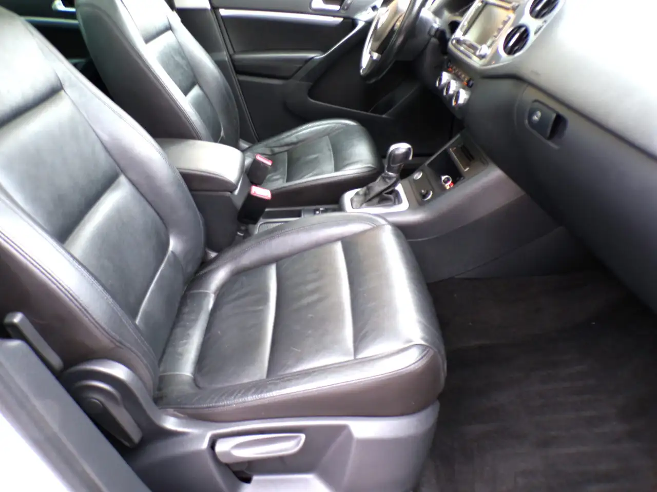Volkswagen Tiguan снимка Volkswagen Tiguan