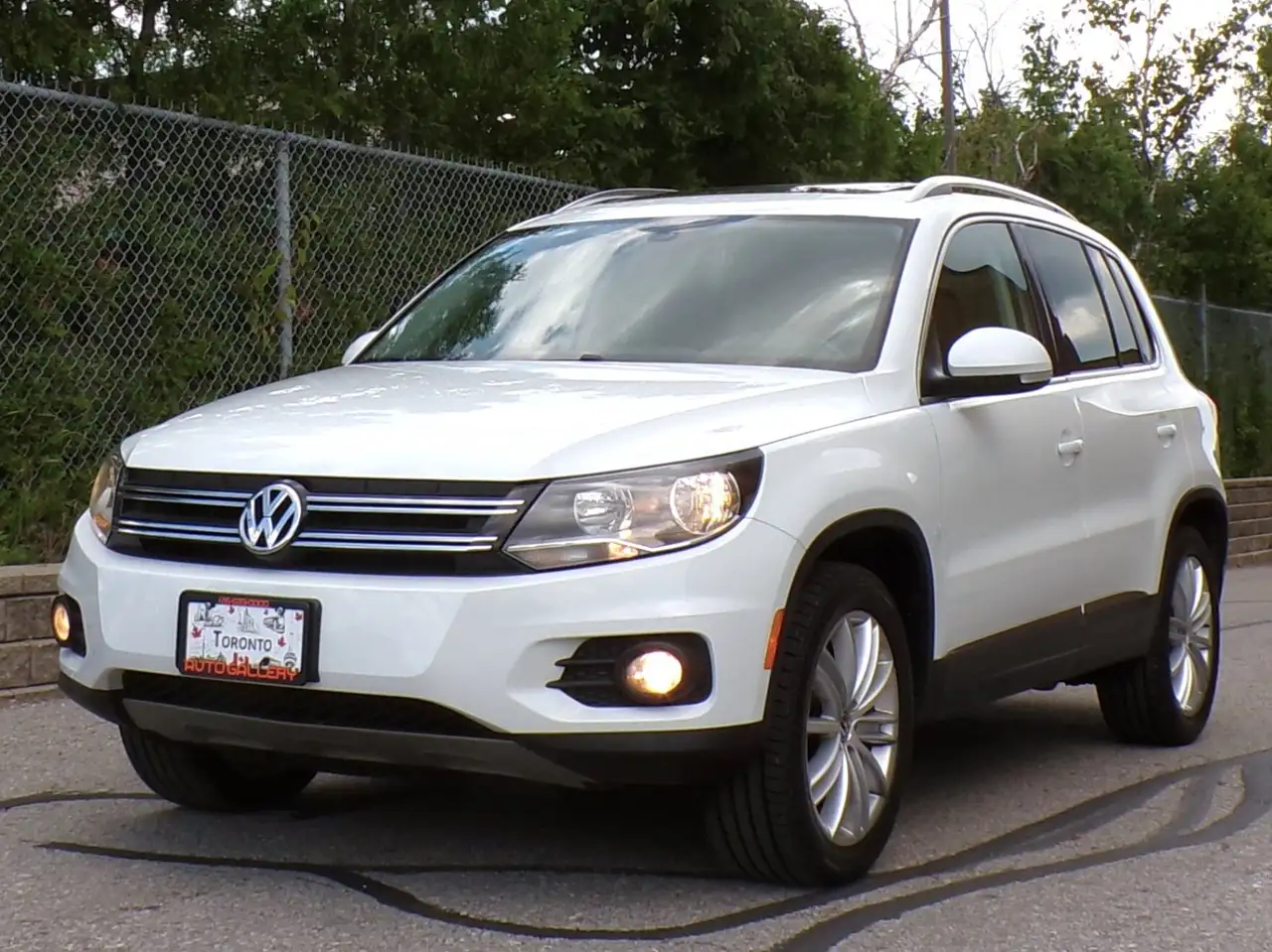Volkswagen Tiguan снимка Volkswagen Tiguan