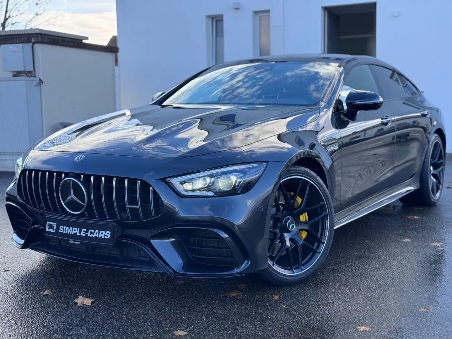 Mercedes-Benz AMG GT 4-trg. 63 S 4Matic+*PANO*360°*NIGHT*STHEZ Grau - 1