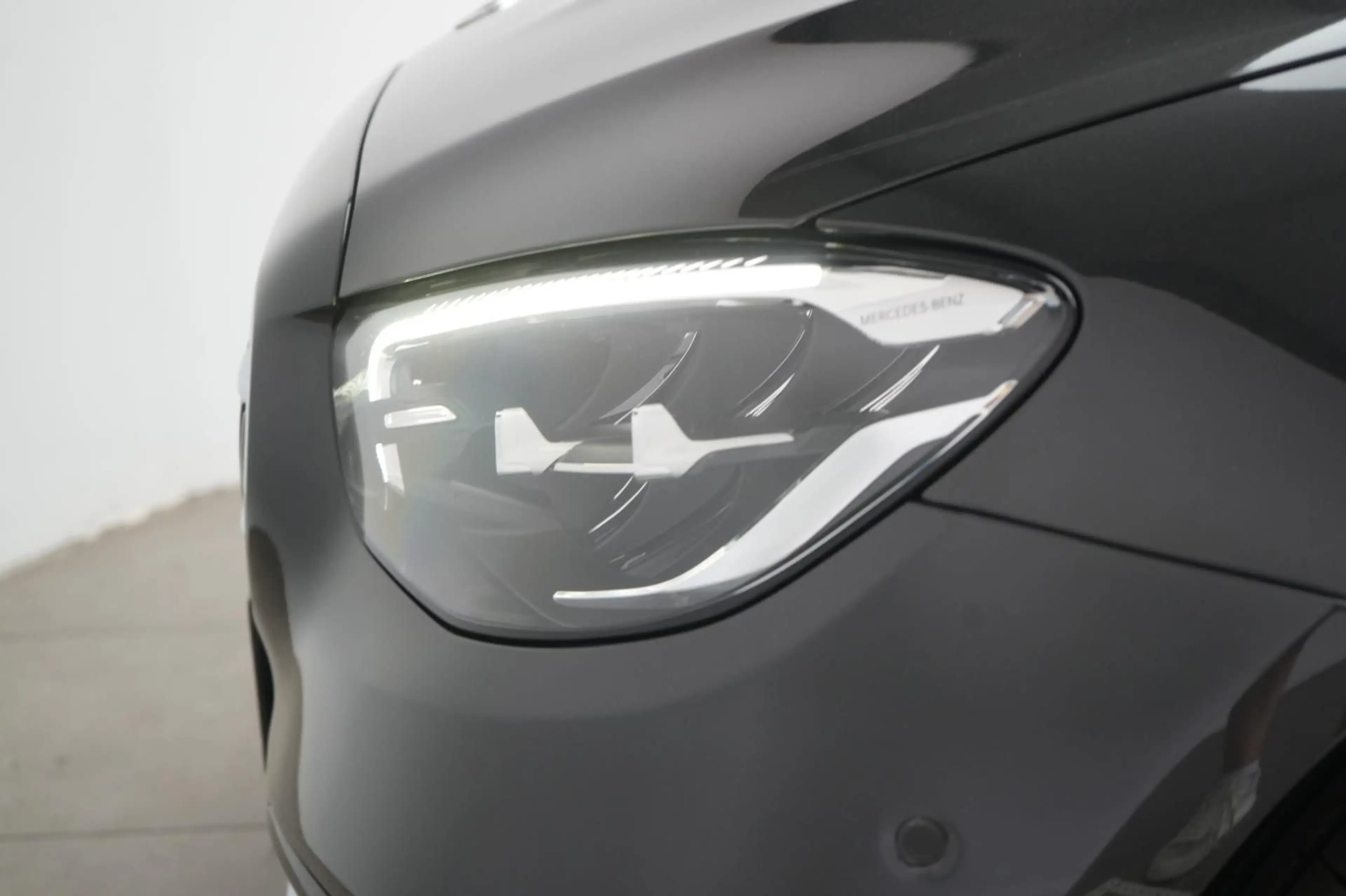 Mercedes-Benz E 300 de T 9G-TRONIC Avantgarde Leder/Distronic/ — photo 12