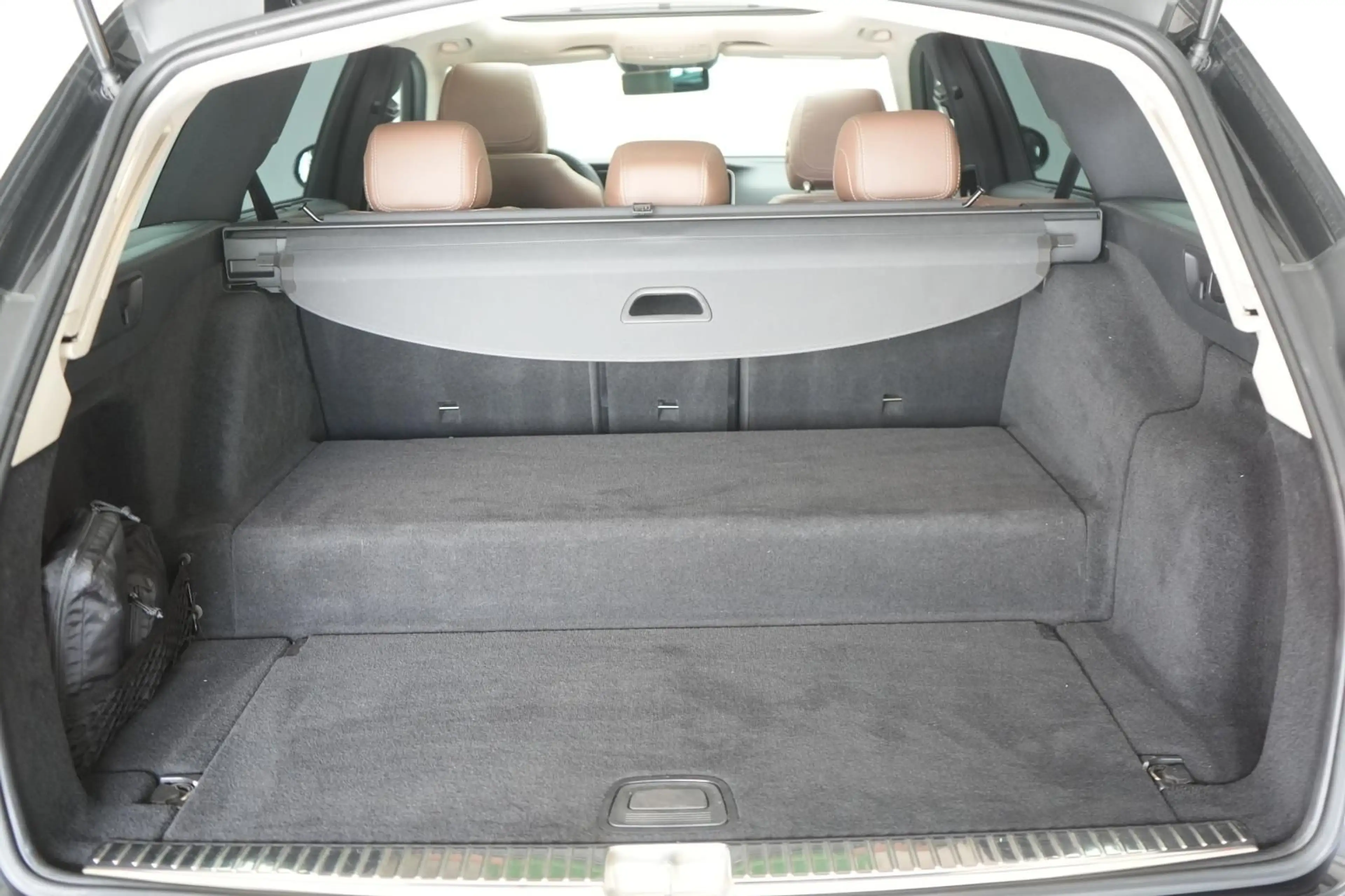 Mercedes-Benz E 300 de T 9G-TRONIC Avantgarde Leder/Distronic/ — photo 7