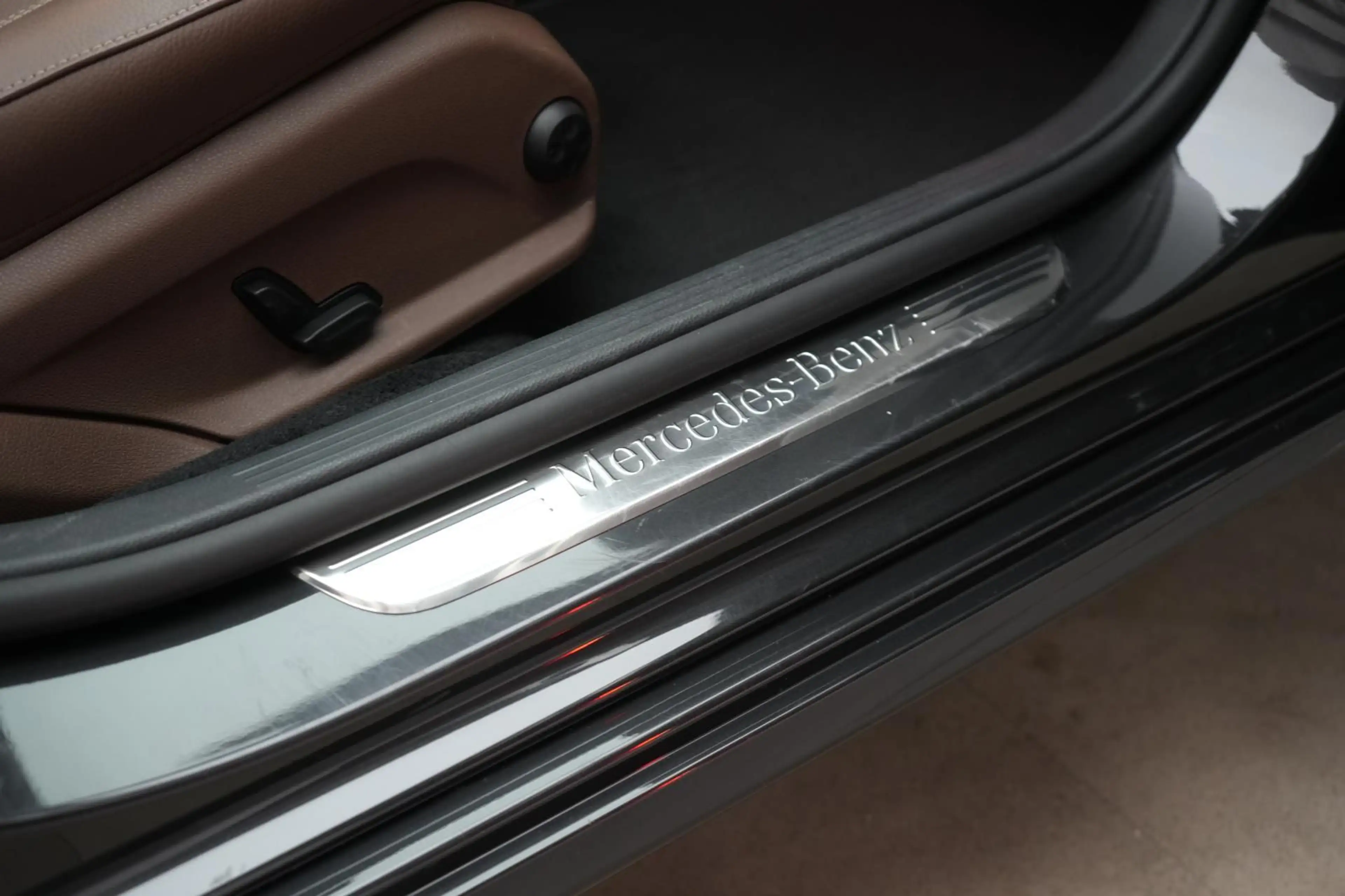 Mercedes-Benz E 300 de T 9G-TRONIC Avantgarde Leder/Distronic/ — photo 13