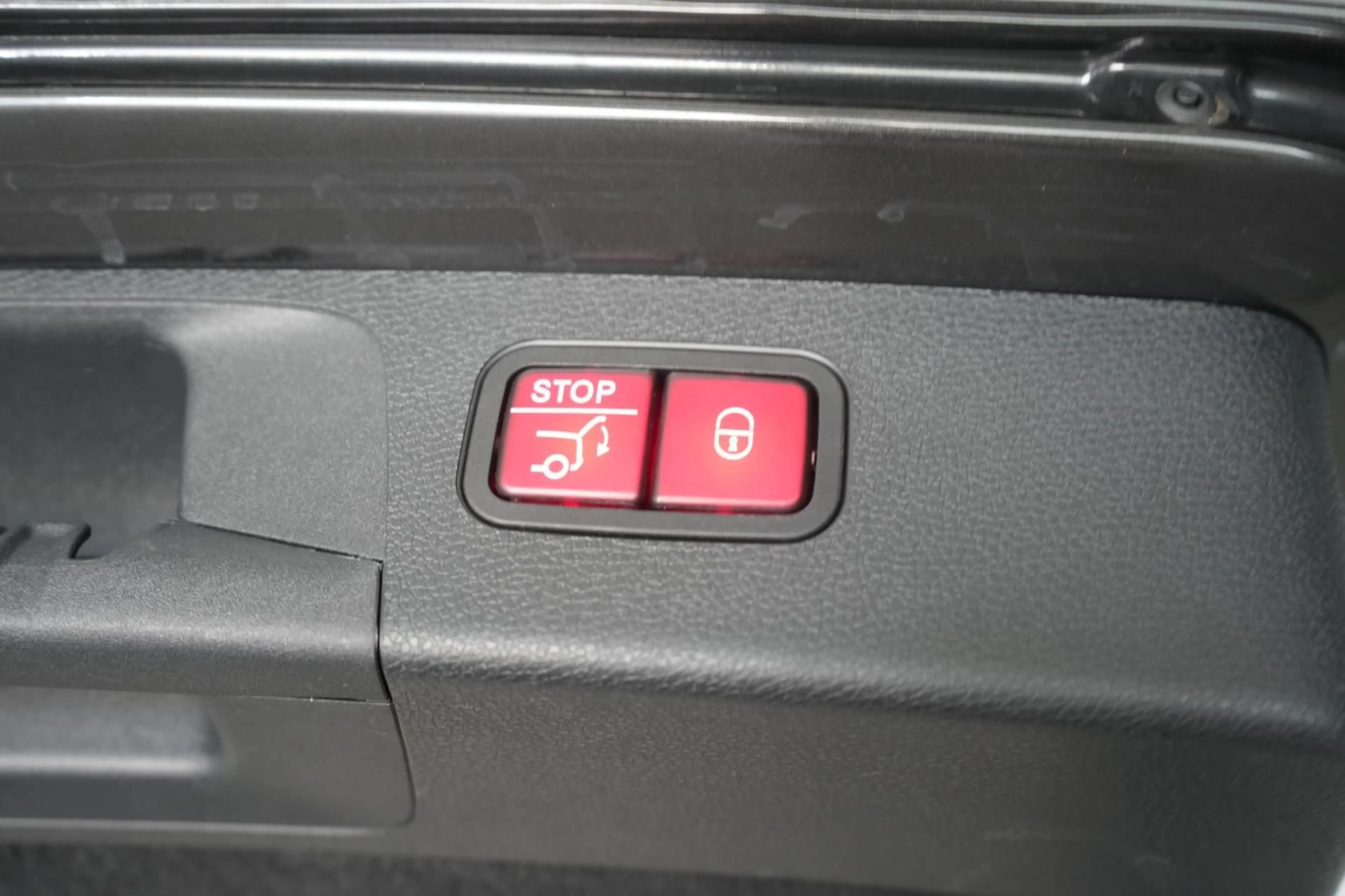 Mercedes-Benz E 300 de T 9G-TRONIC Avantgarde Leder/Distronic/ — photo 8