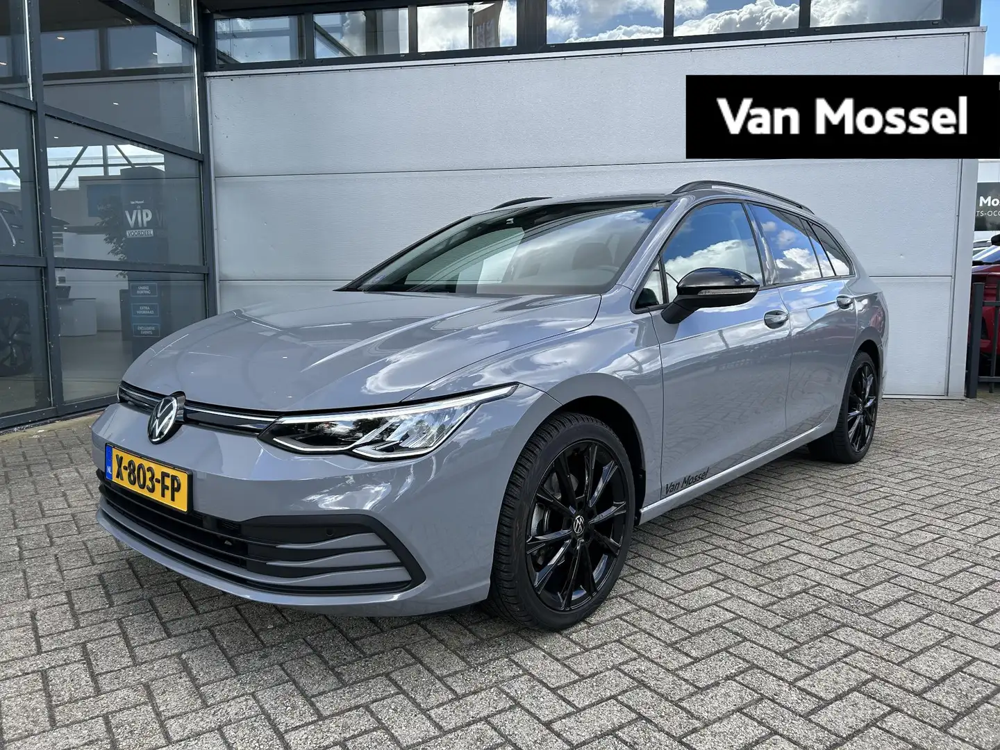 Volkswagen Golf Variant 1.0 eTSI Life Business 110 PK | Automaat | Stoelve Grijs - 1