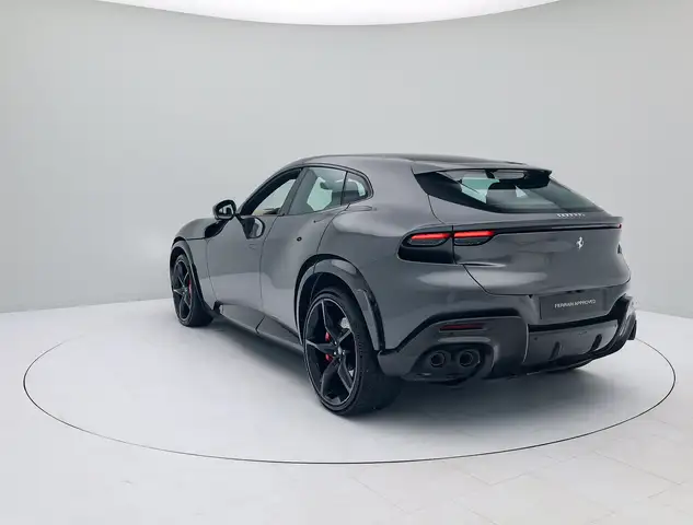 Ferrari Purosangue view 11
