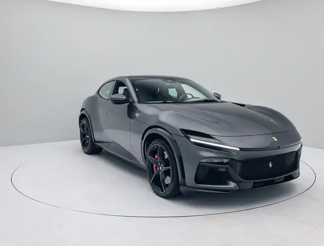 Ferrari Purosangue view 4