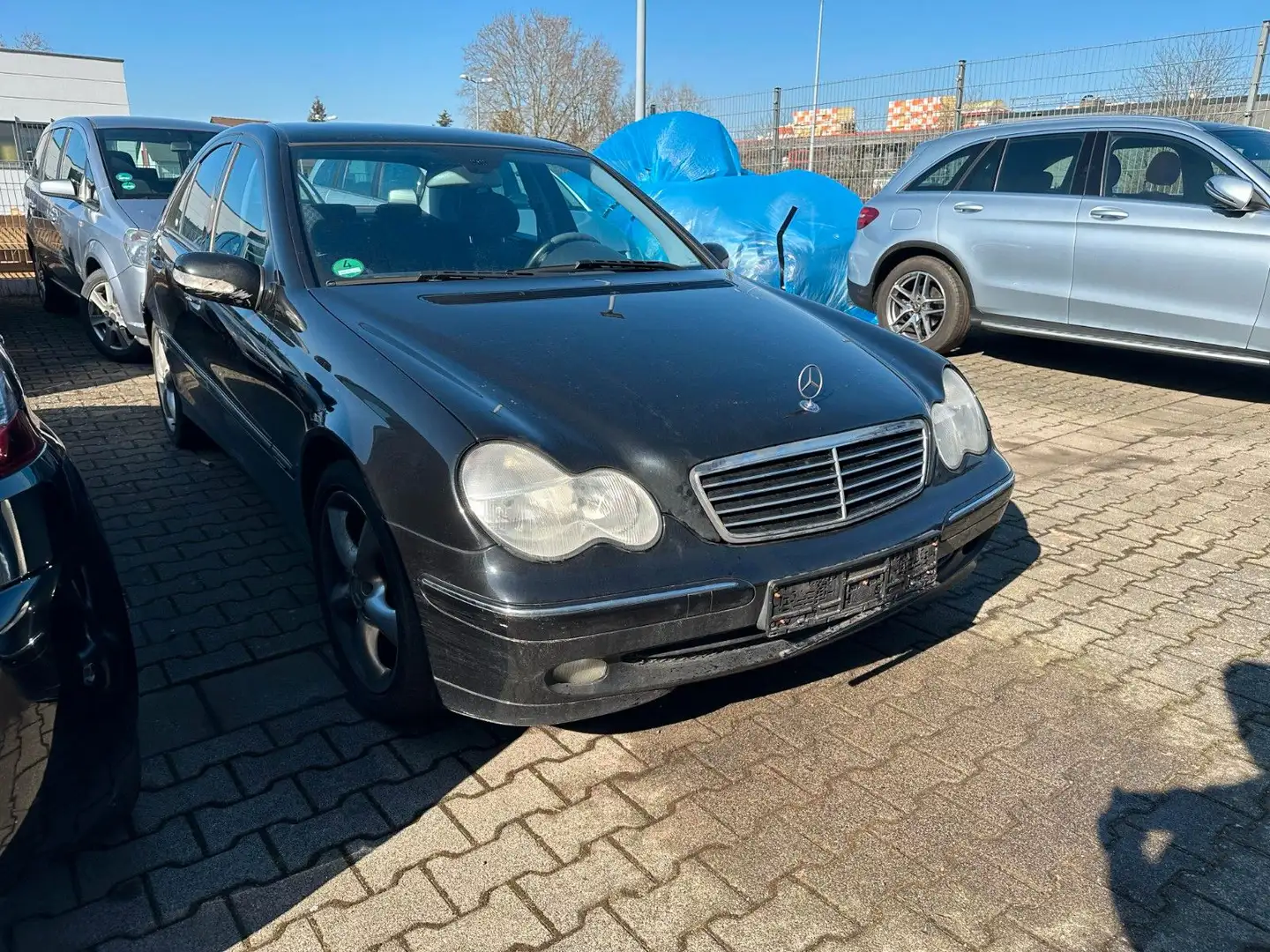 Mercedes-Benz C 180 Avantgarde Automatik Schwarz - 2