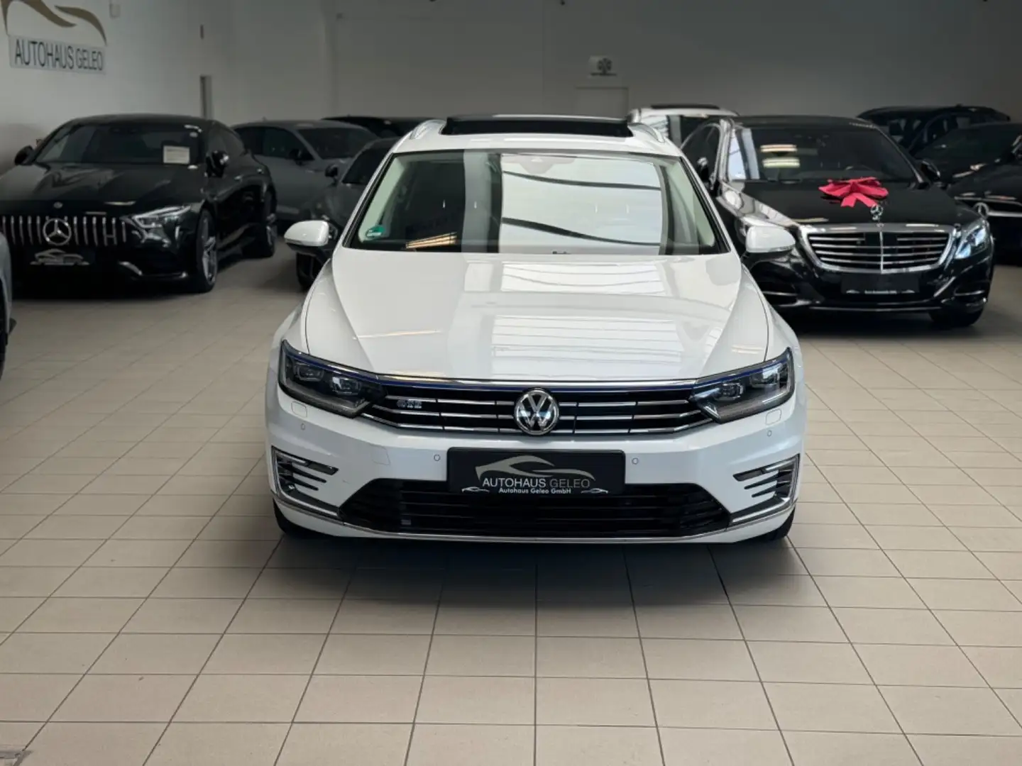Volkswagen Passat Variant GTE/HIGHLINE/PANO/ACC/AHK/LED/ Blanco - 2