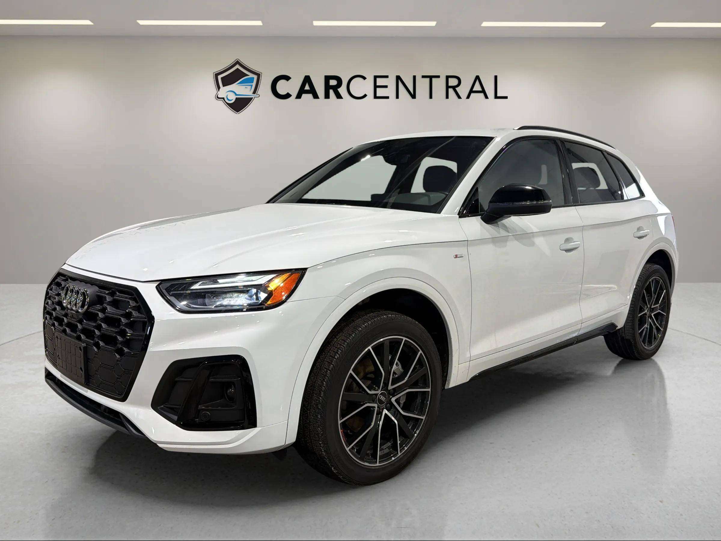 White 2022 Audi Q5 SUV / Crossover All-Wheel Drive Automatic